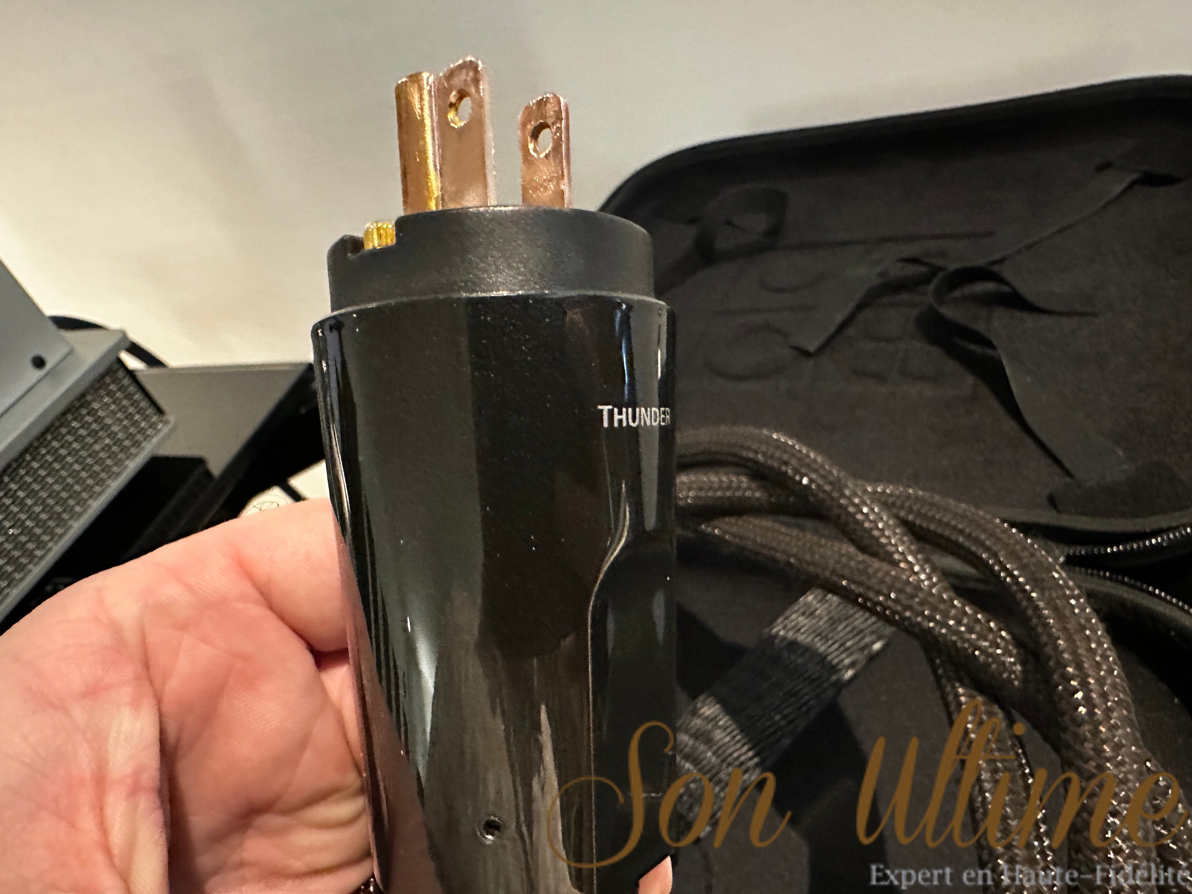 Thunder 20A 2M (Occasion)