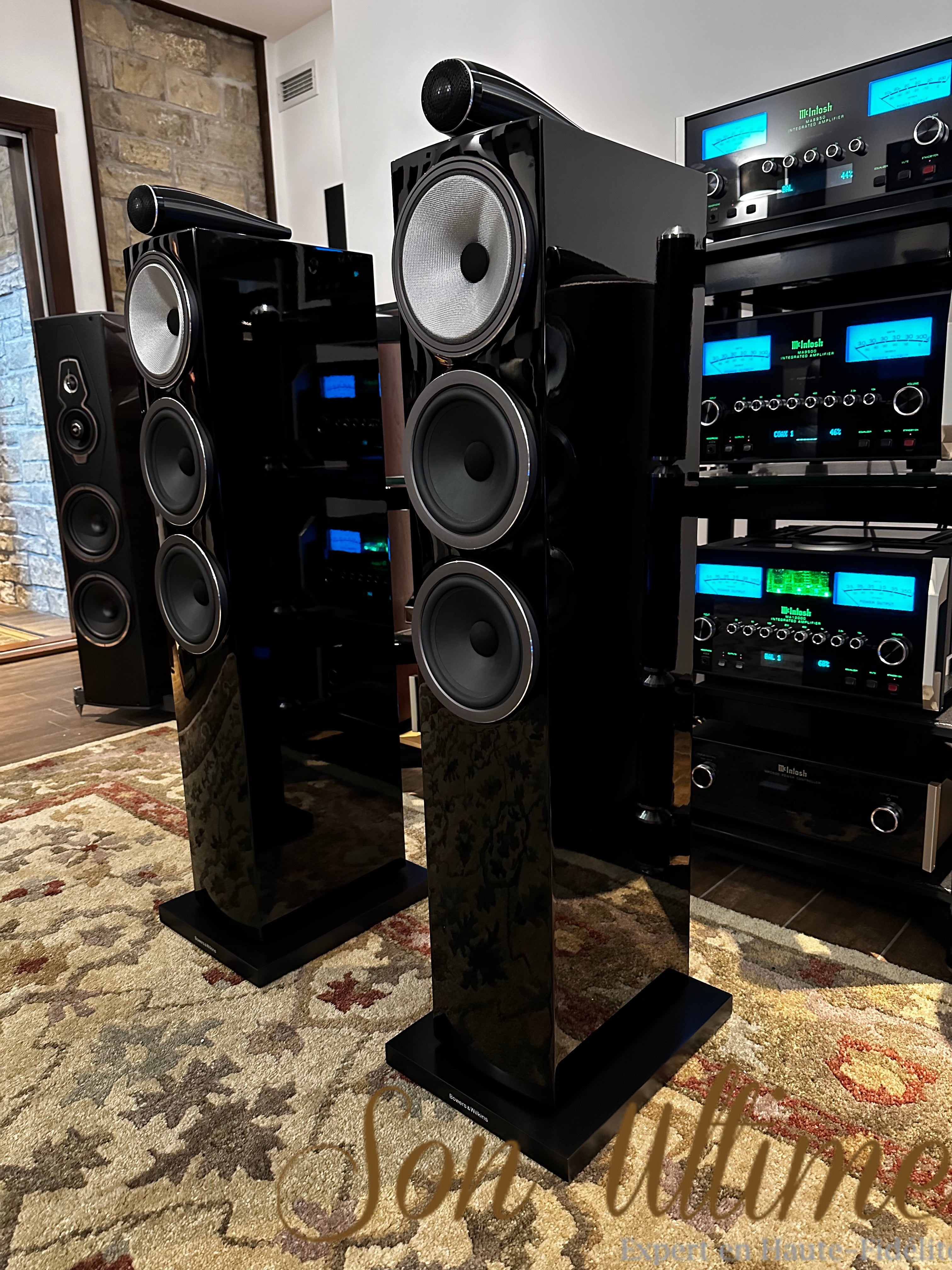 703 S3 Black (Used)