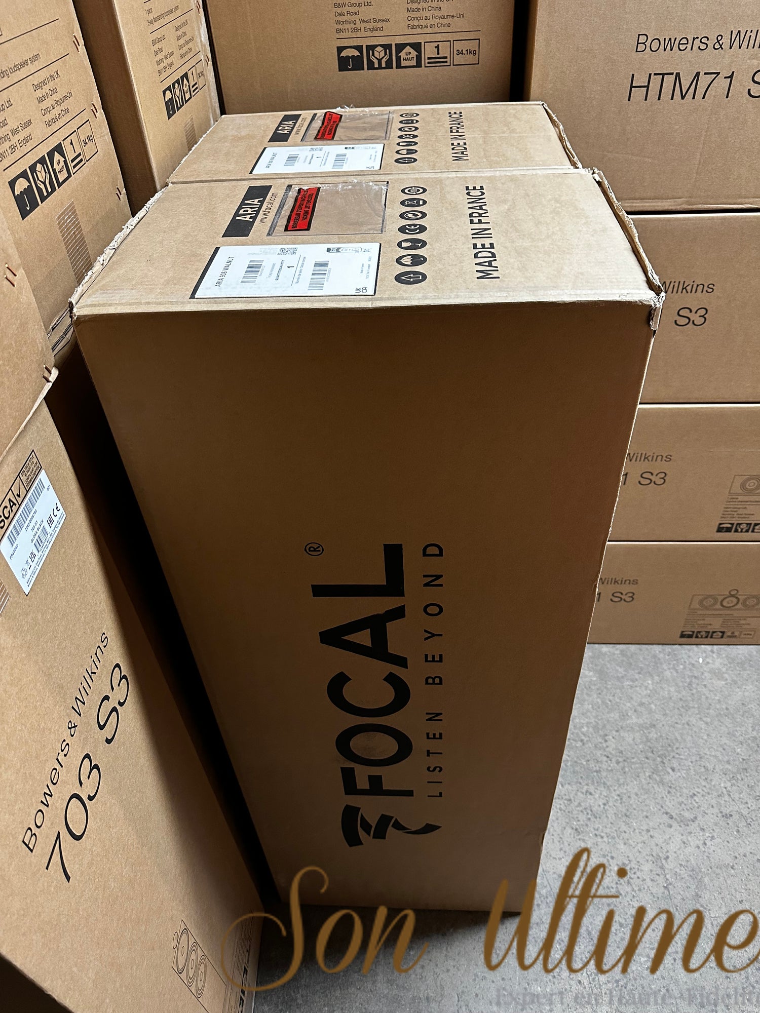 Aria 936 Walnut (Used Sold)