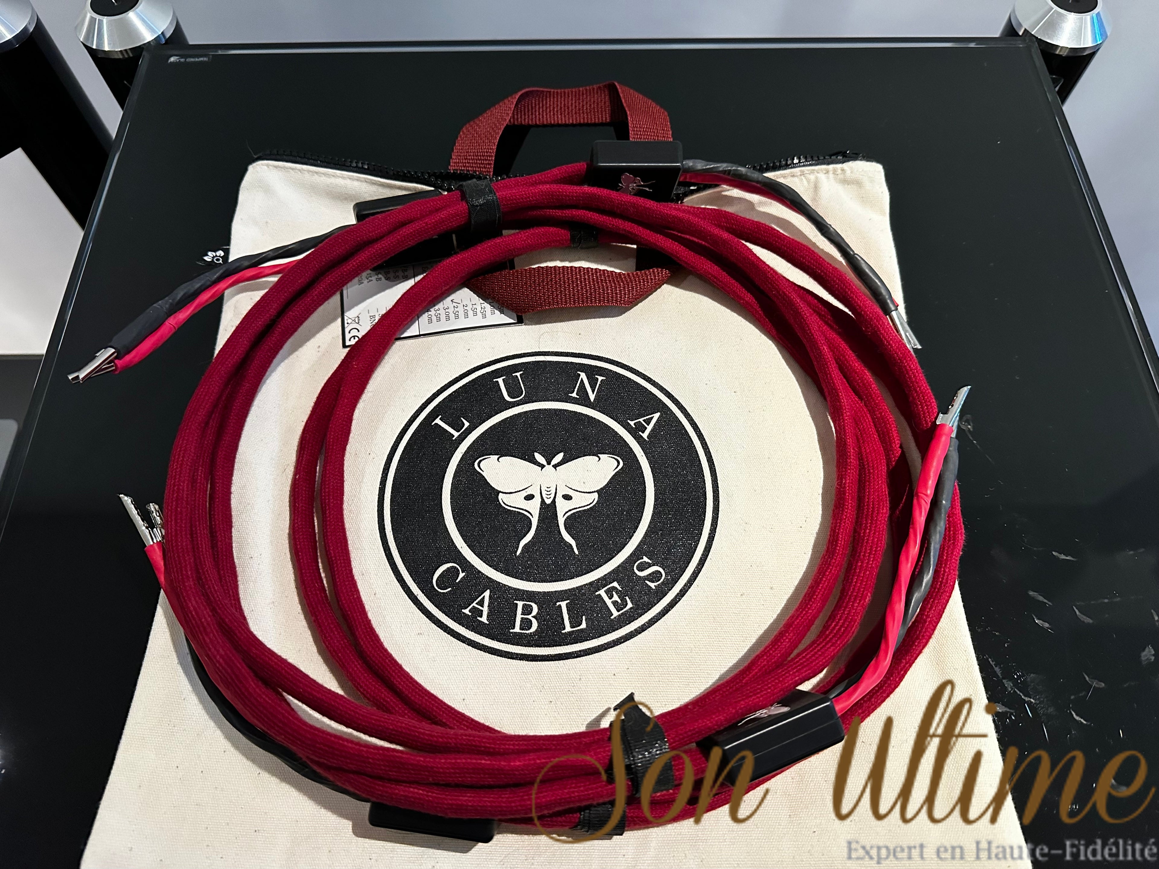 Red Speakers 2.5M (Used Sold)