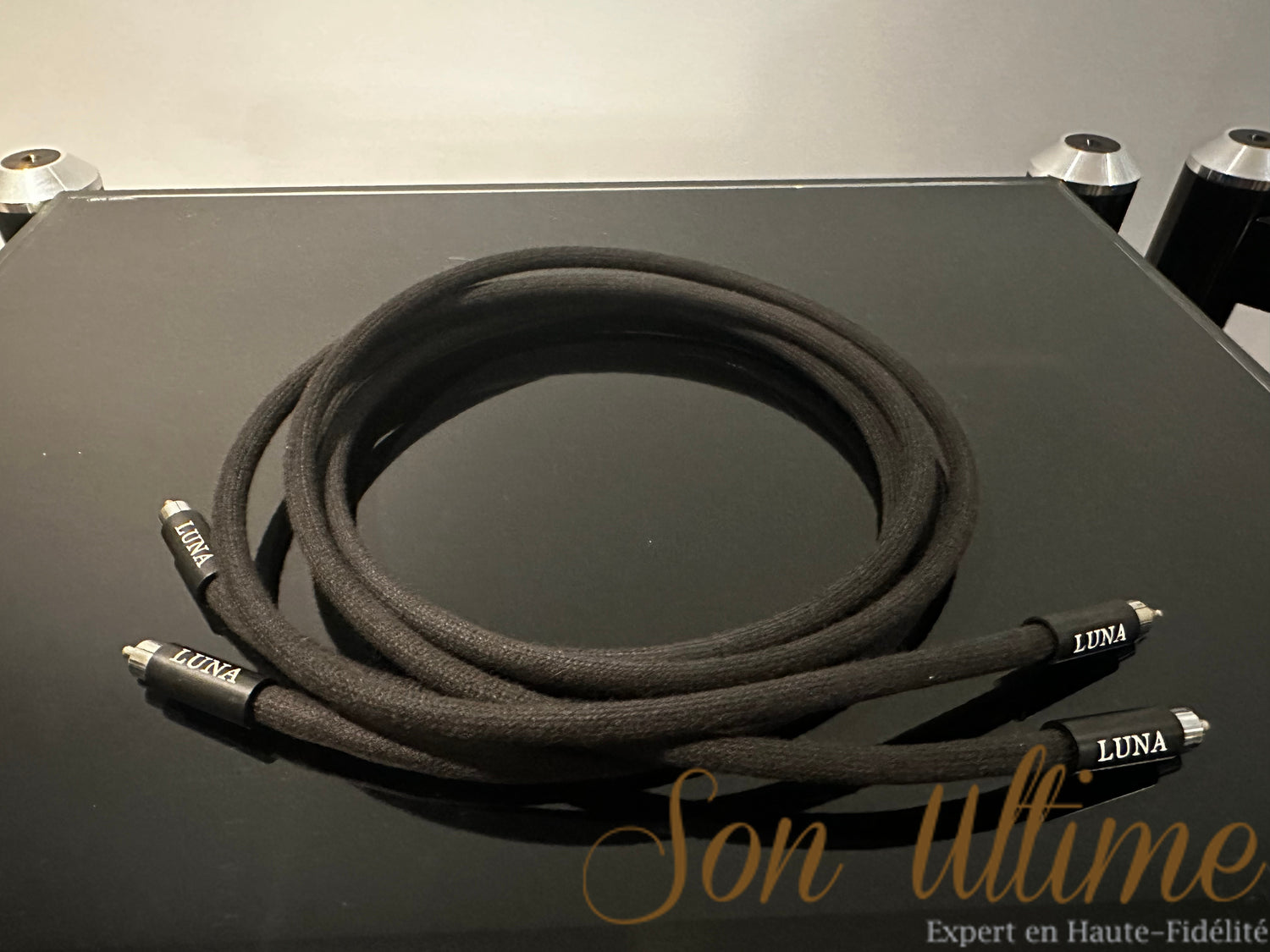 Black RCA 1.5M (Used Sold)