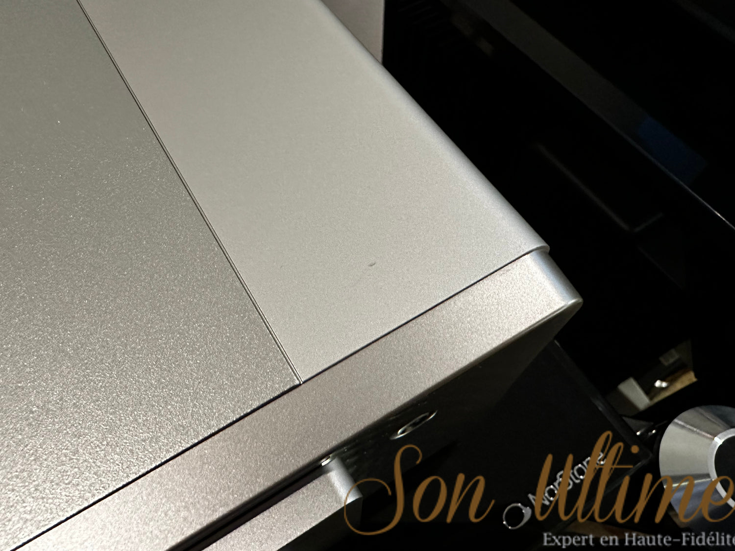Model 30 Silver (Used)