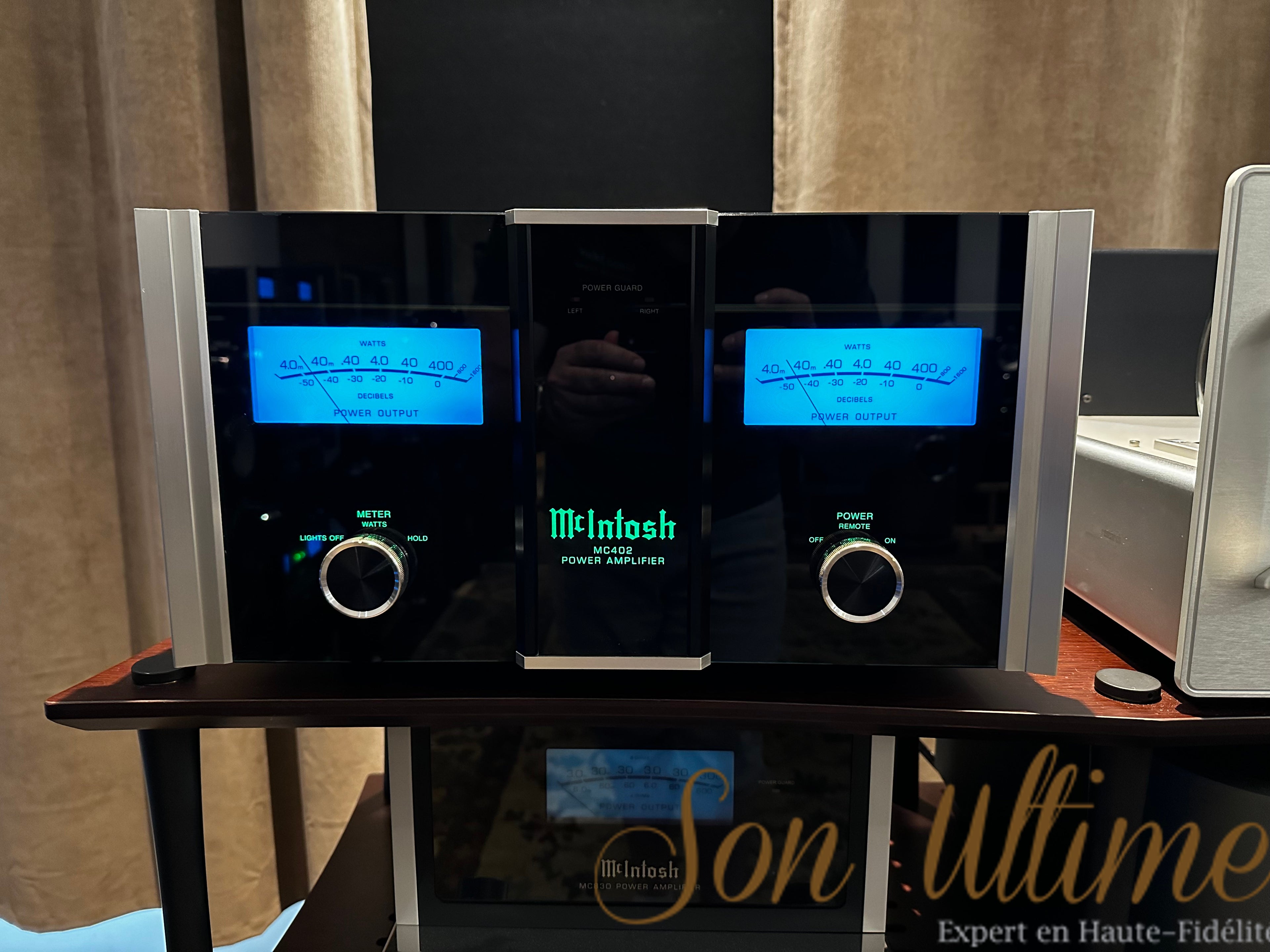 McIntosh MC402 (Used Sold)