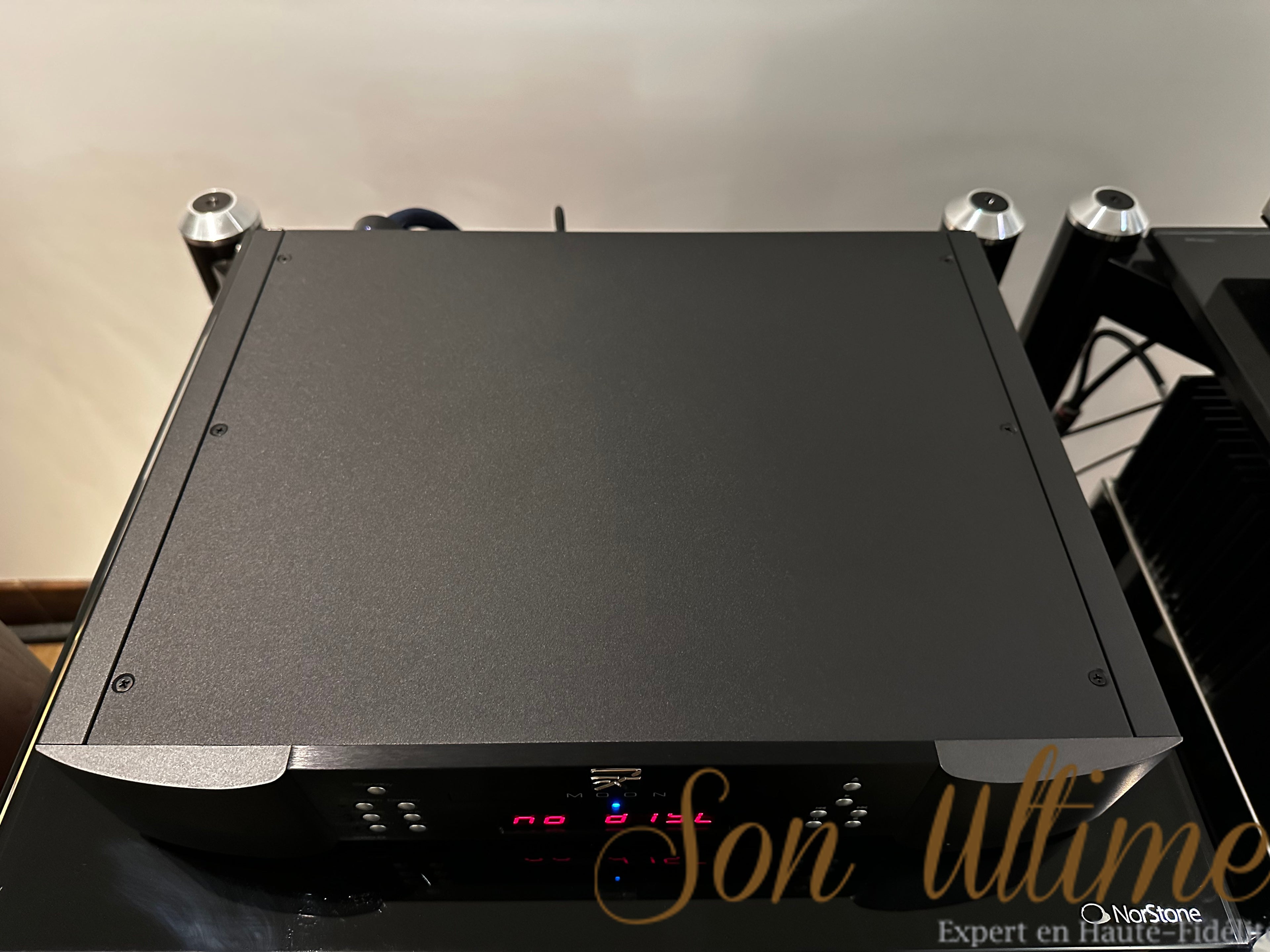 Moon 260D Noir (Occasion Vendue)