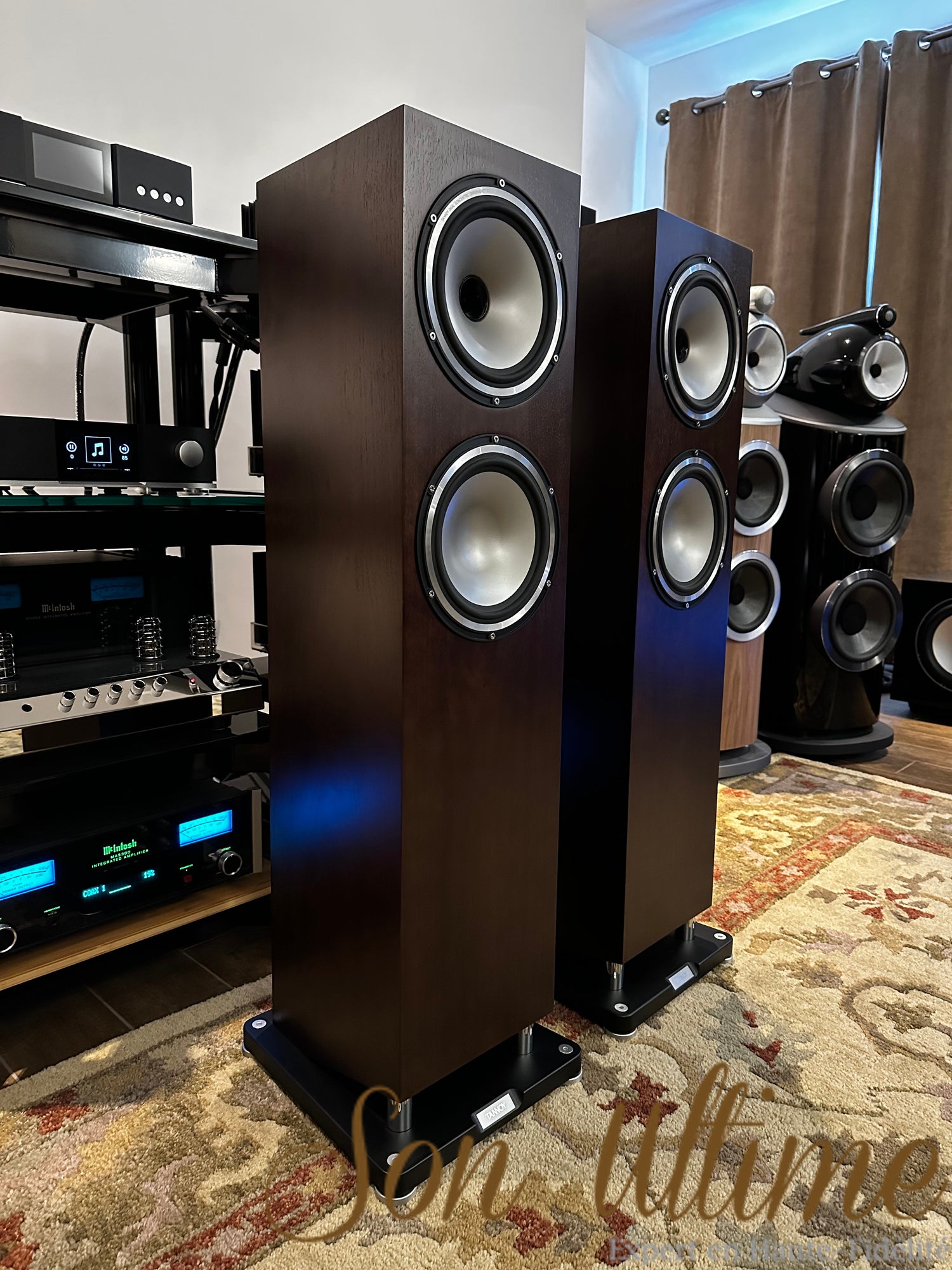 Revolution XT8F Walnut (Used Sold)