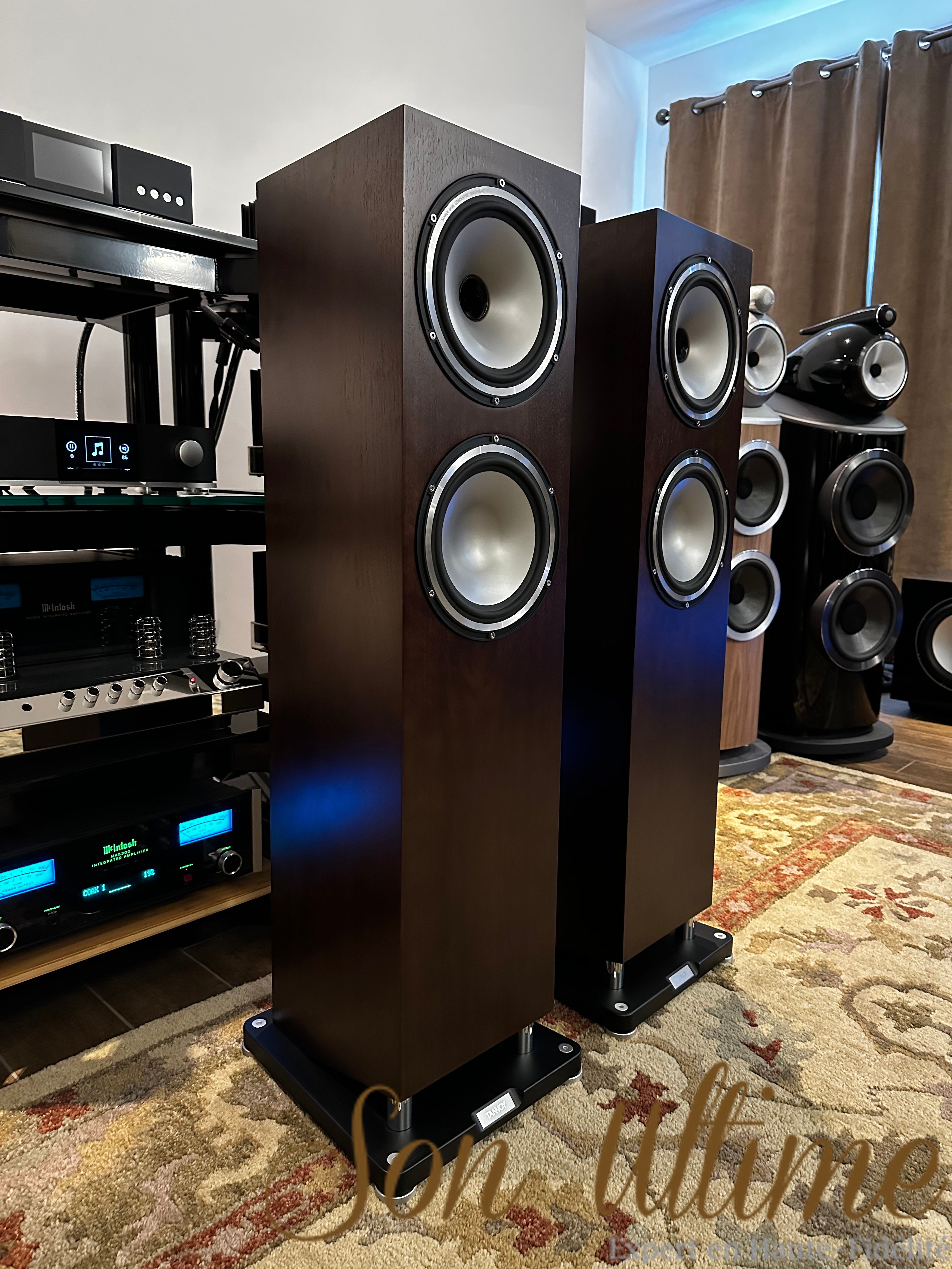 Revolution XT8F Walnut (Used Sold)