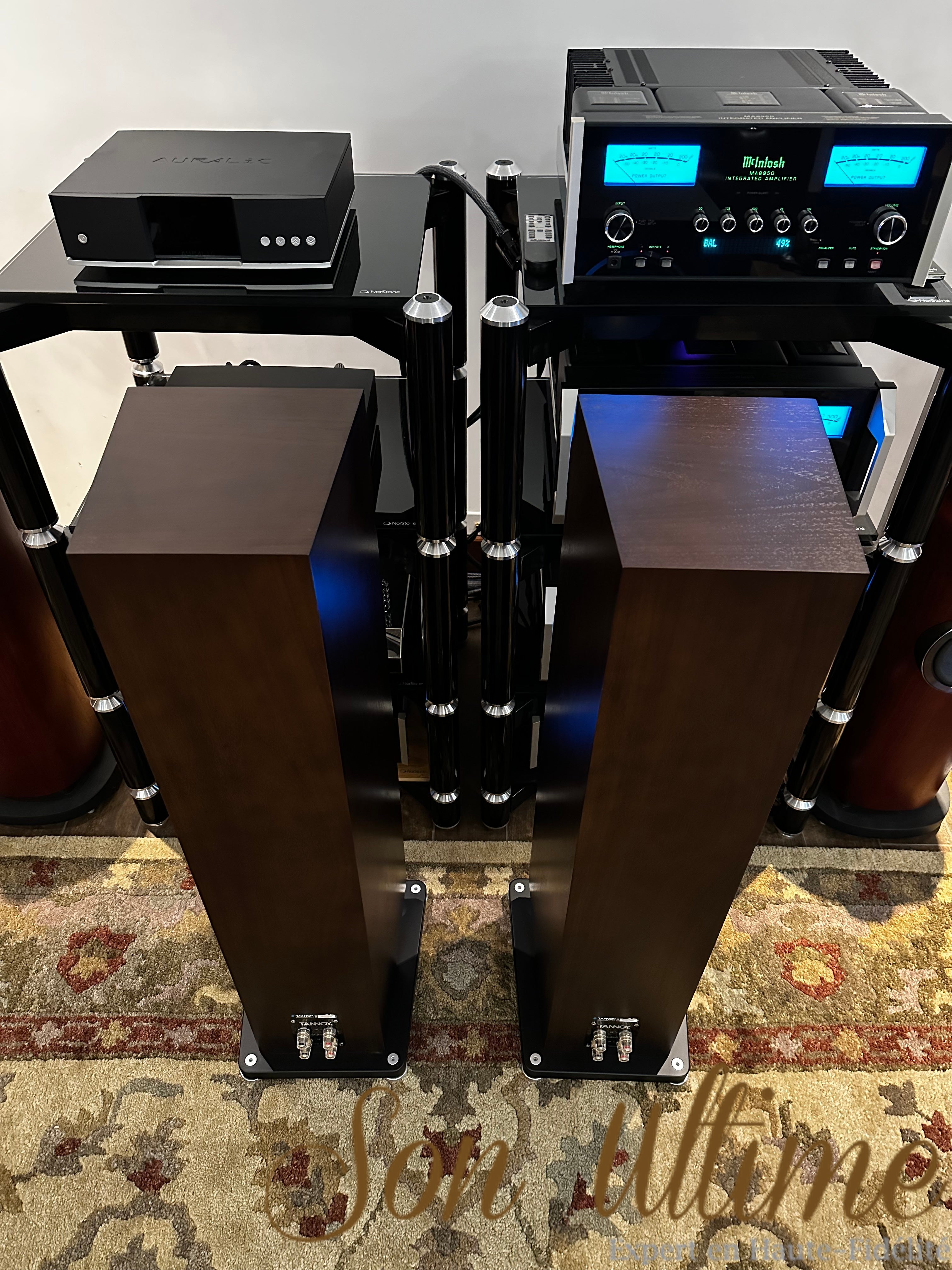 Revolution XT8F Walnut (Used Sold)