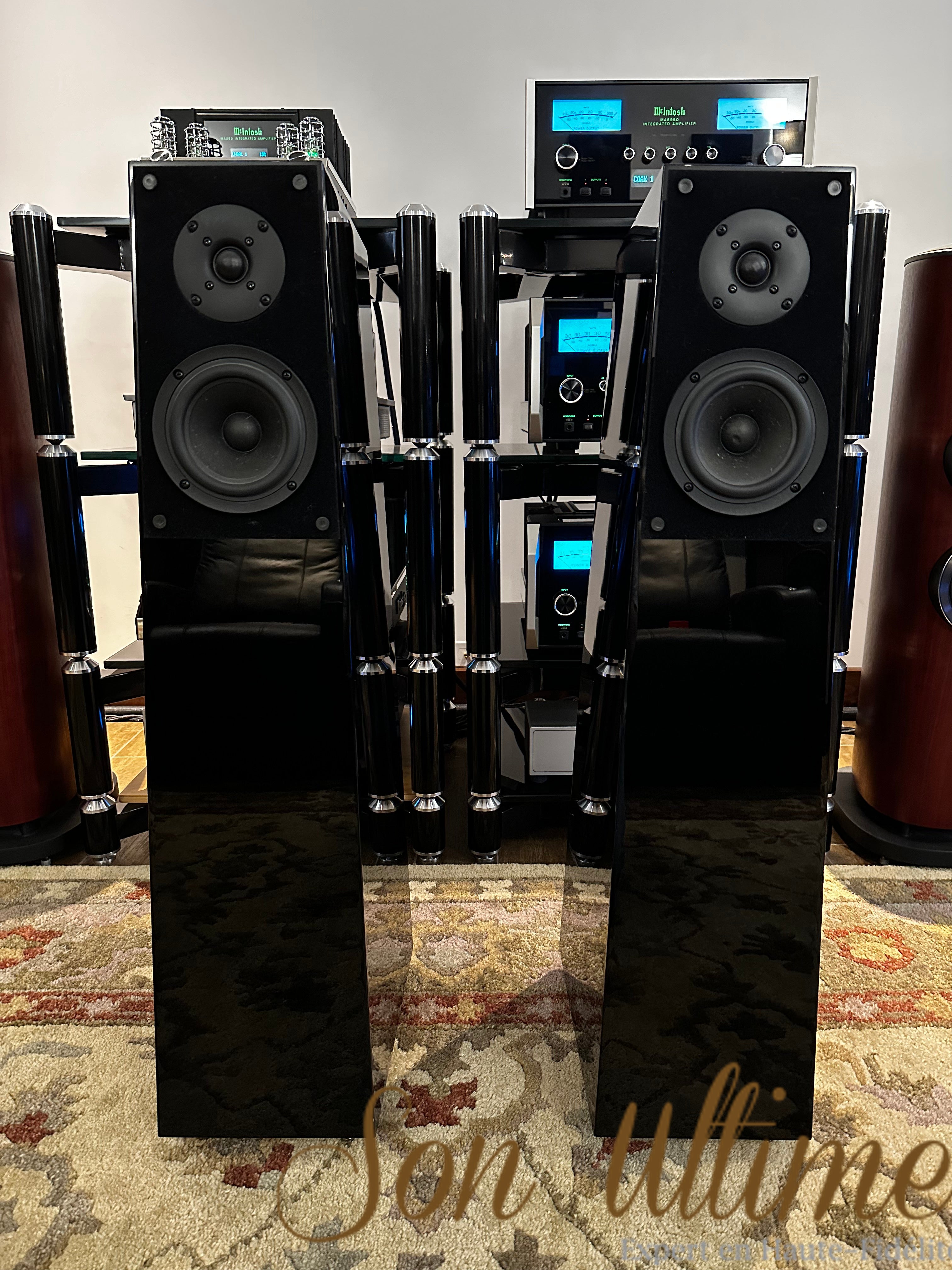 Finn Black (Used Sold)