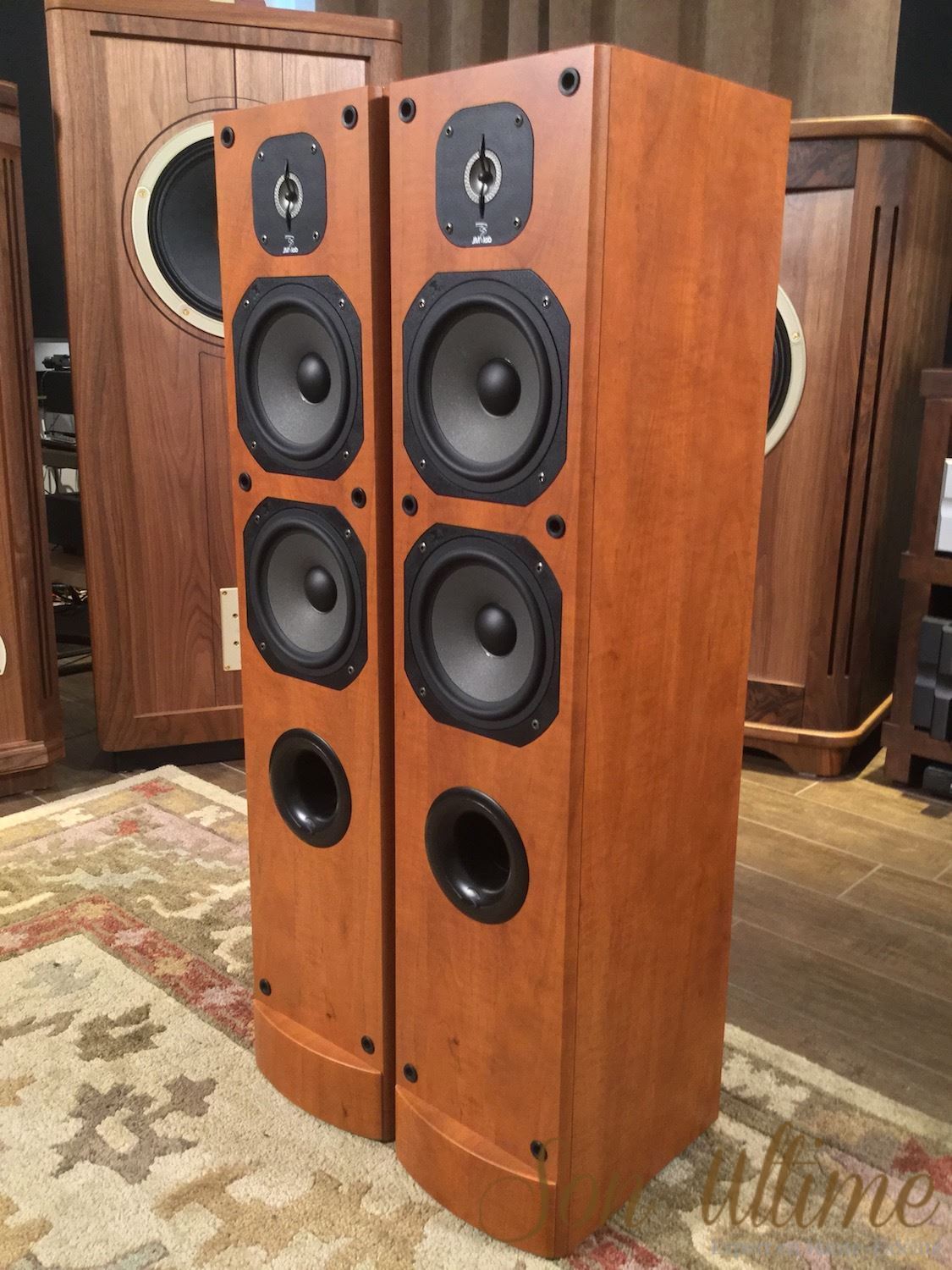 Chorus 715 (Used Sold)