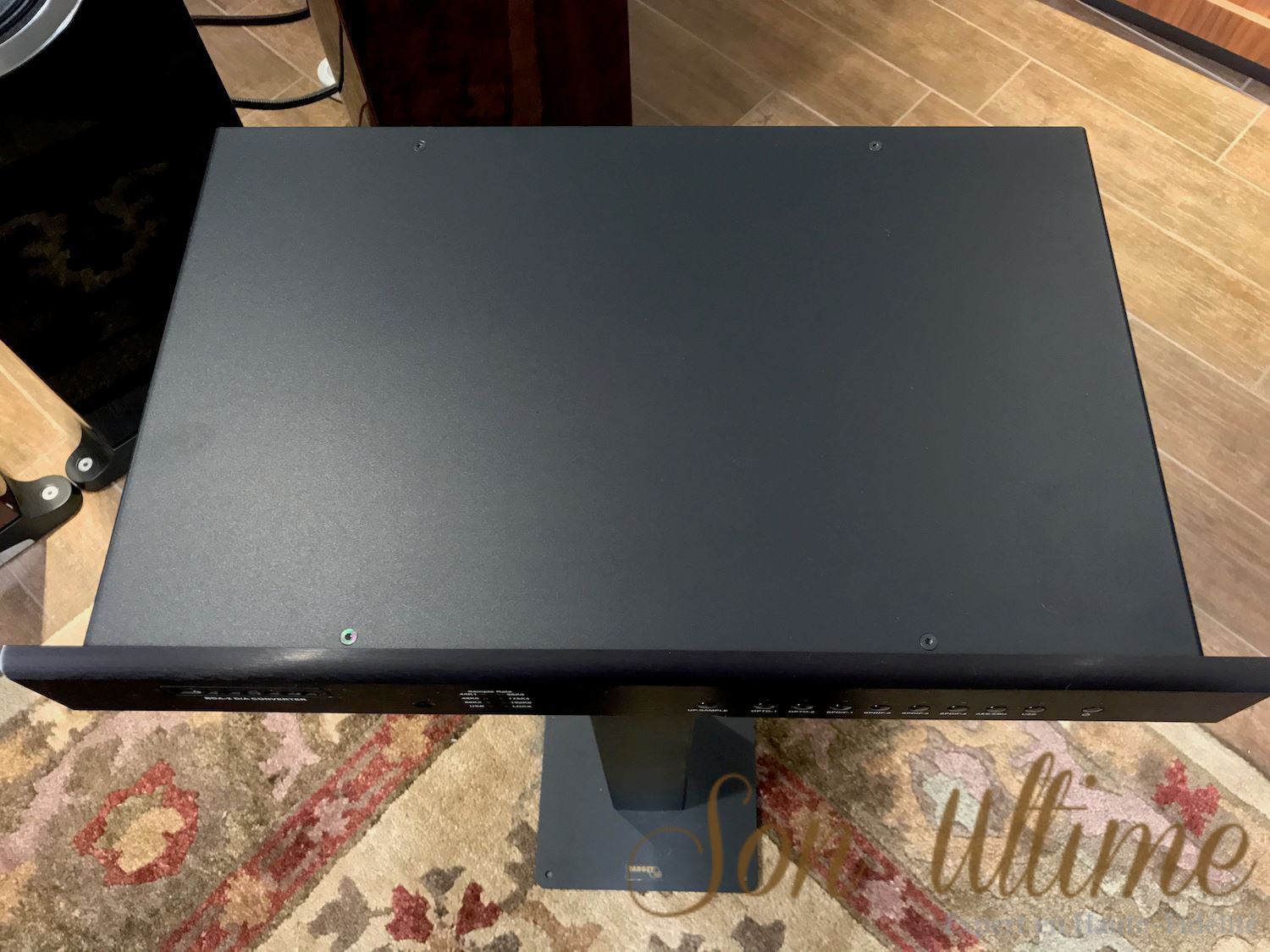 BDA2 Black 19in BlueLEDs (Used Sold)
