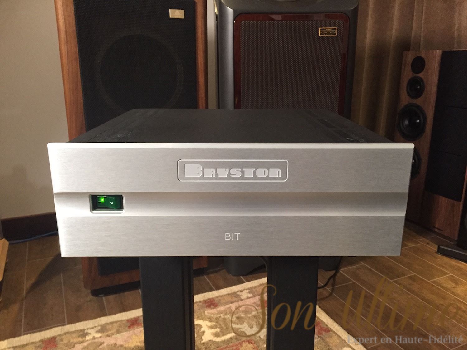 BIT20 Silver 17in GreenLEDs (Used Sold)