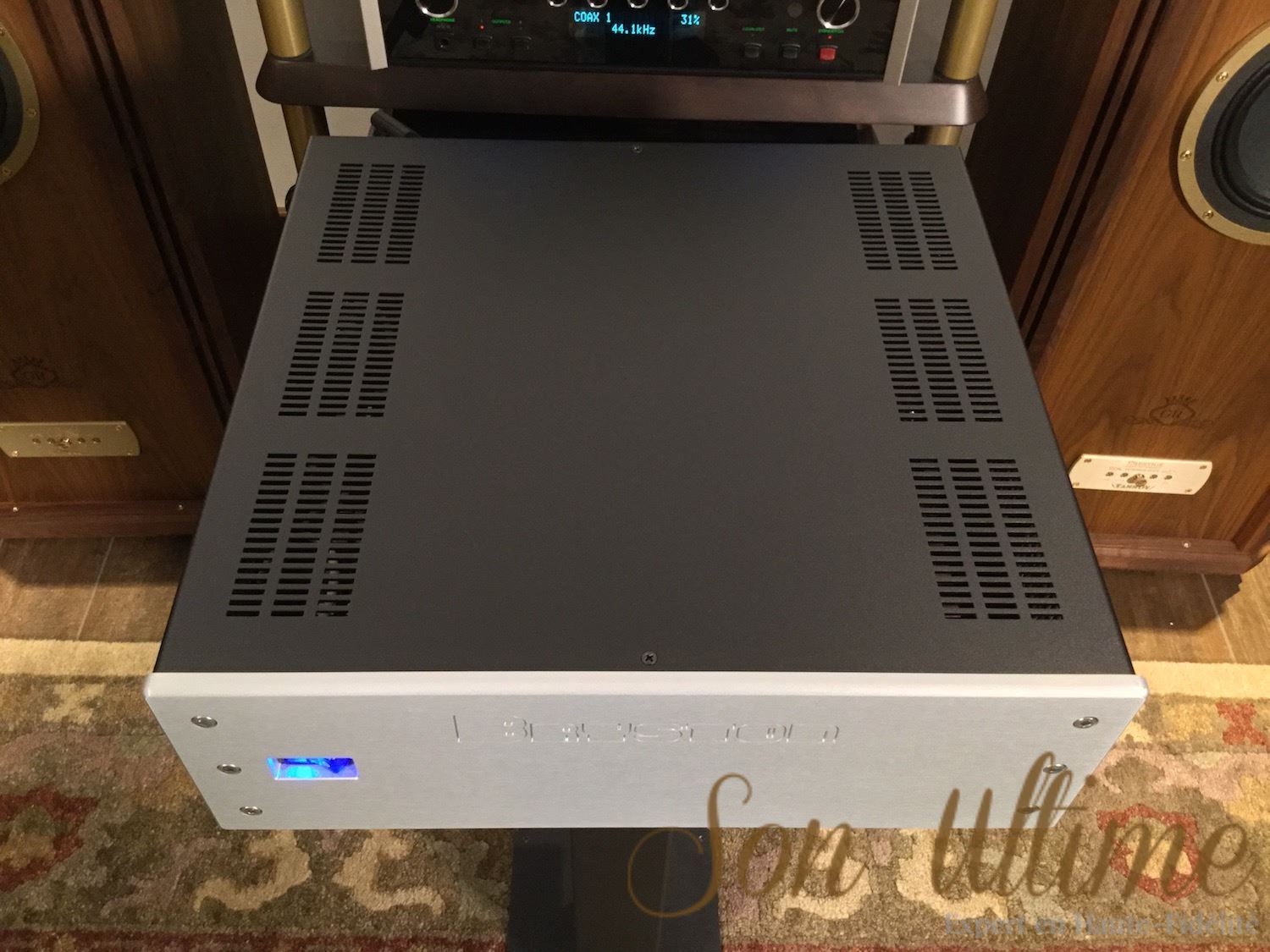BIT20 Silver 17in BlueLEDs (Used Sold)