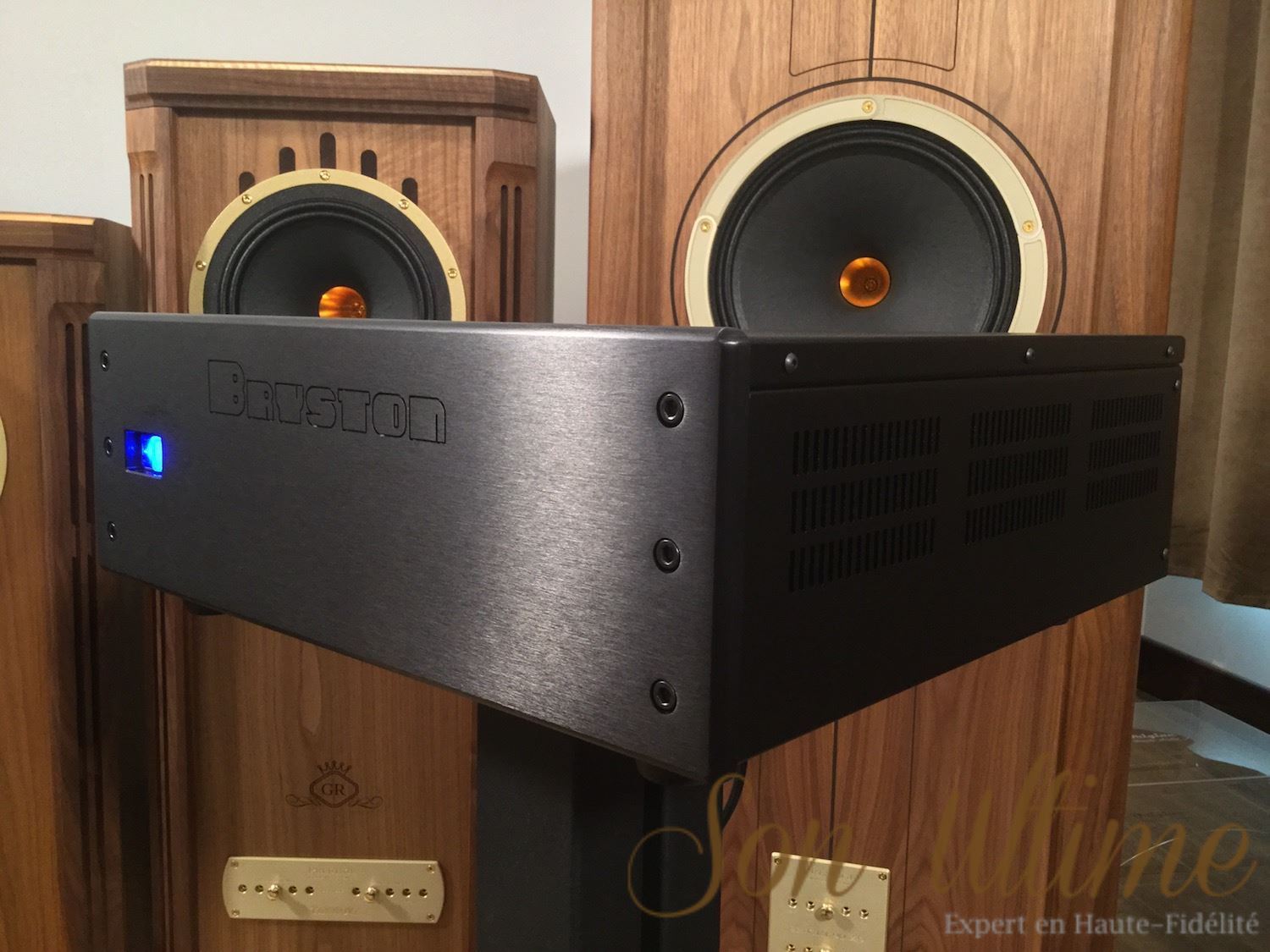 BIT20-IS Black BlueLEDs (Used Sold)