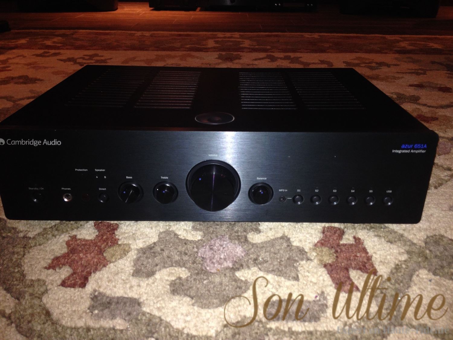Azur 651A Black (Used Sold)