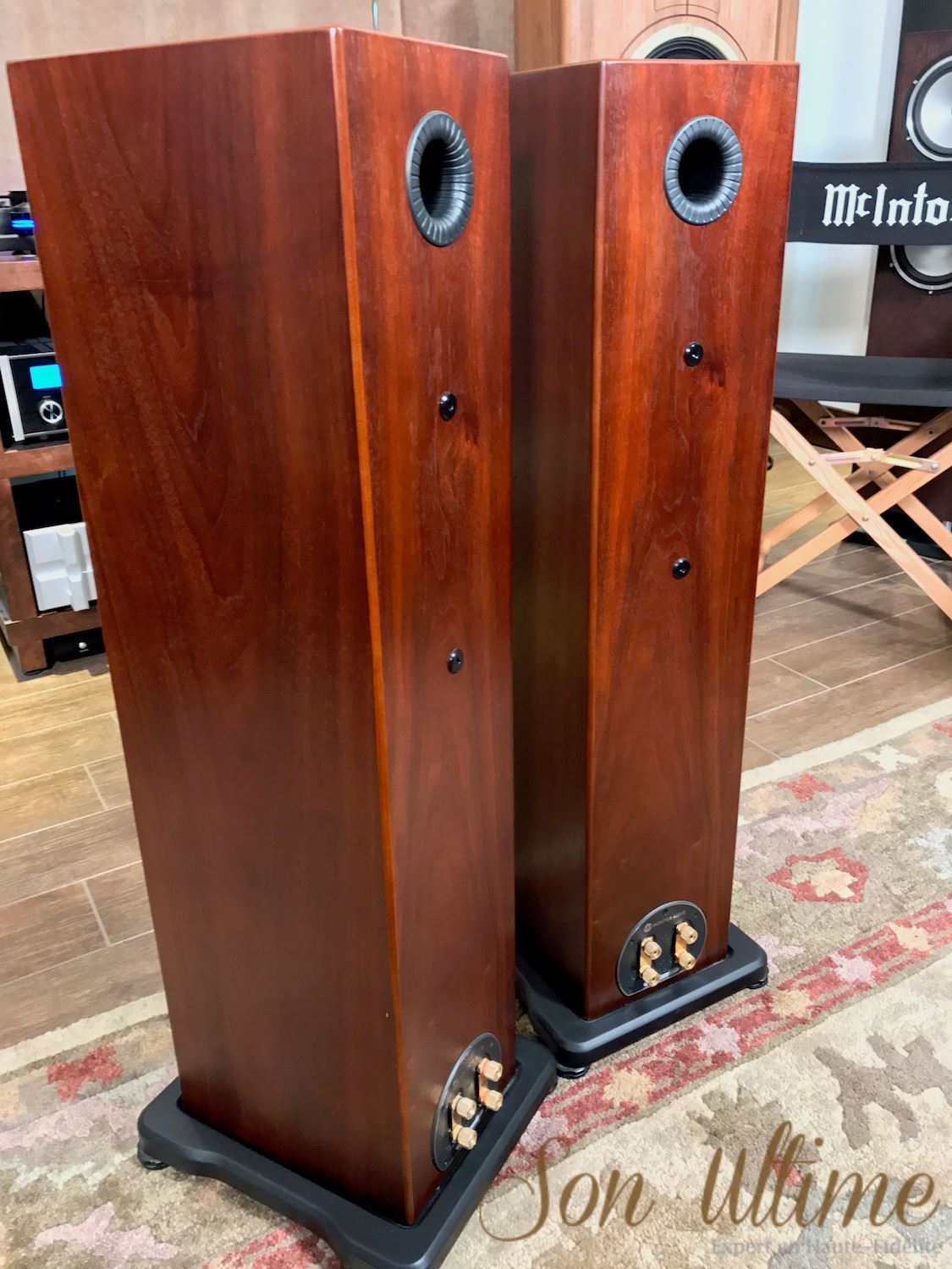 RX6 Walnut (Used Sold)