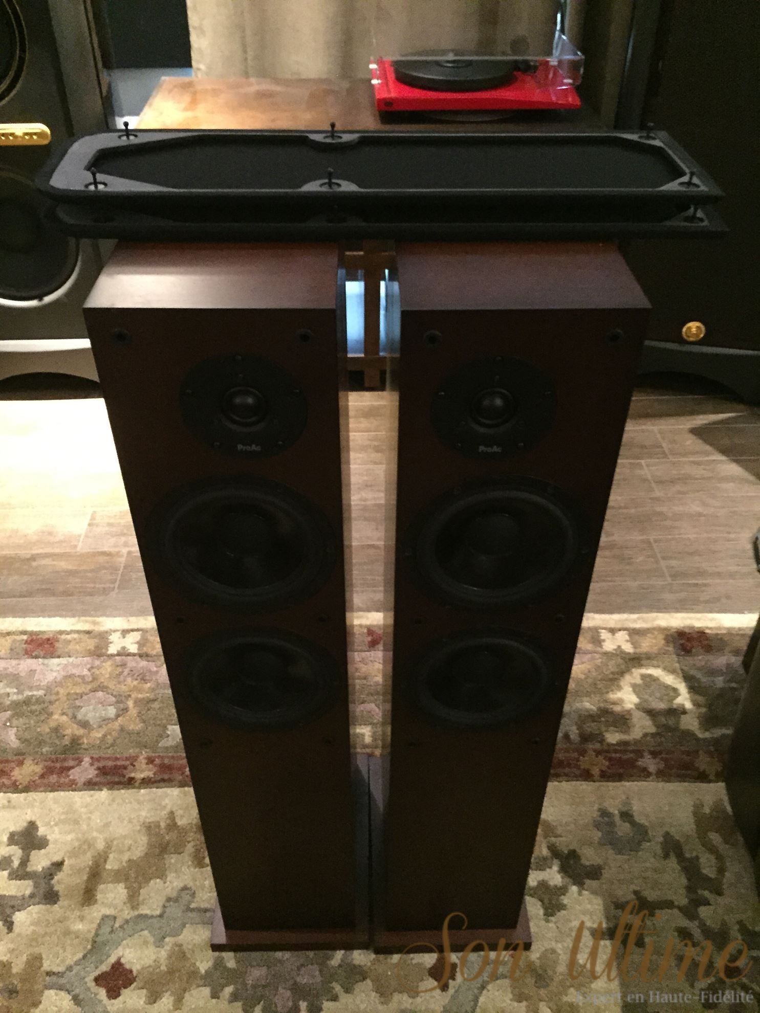 Studio 140 Mahogany (Used Sold)