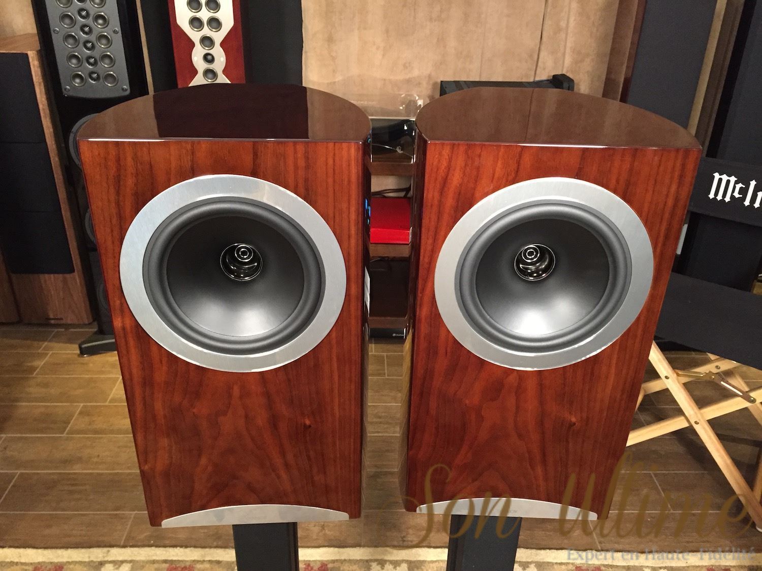 Definition DC8 Walnut (Used Sold)