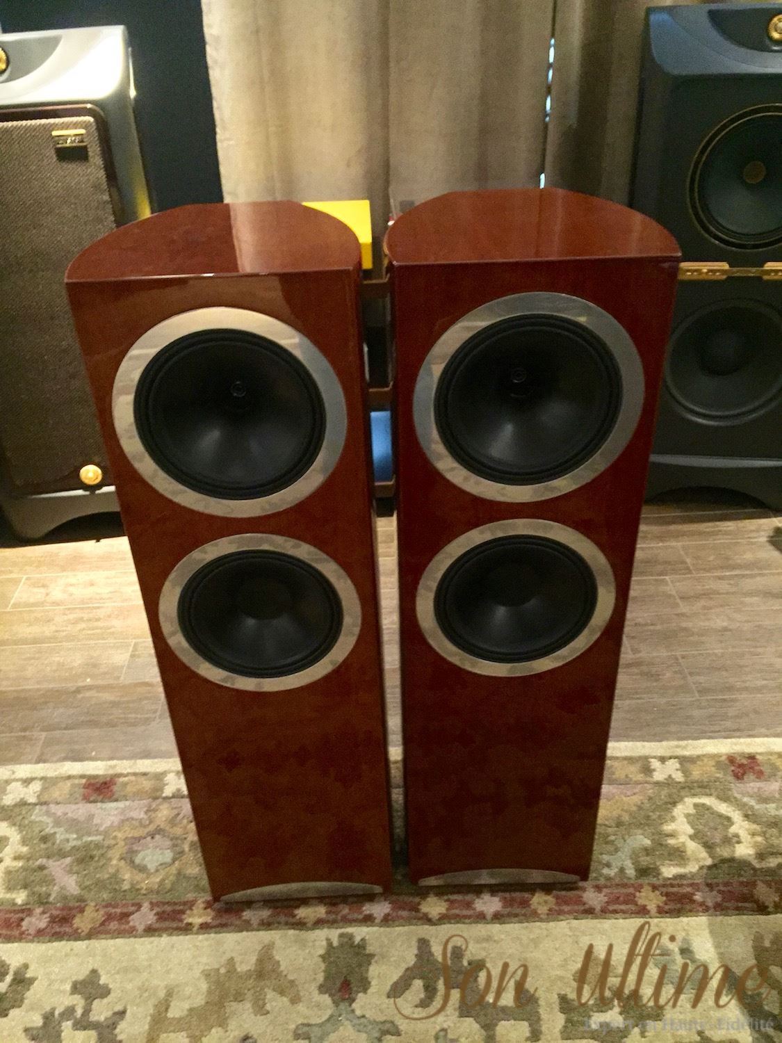 Definition DC10T Cherry (Used Sold)