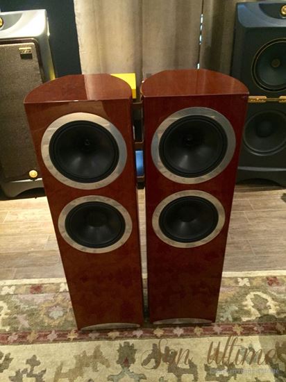 Definition DC10T Cherry (Used Sold)