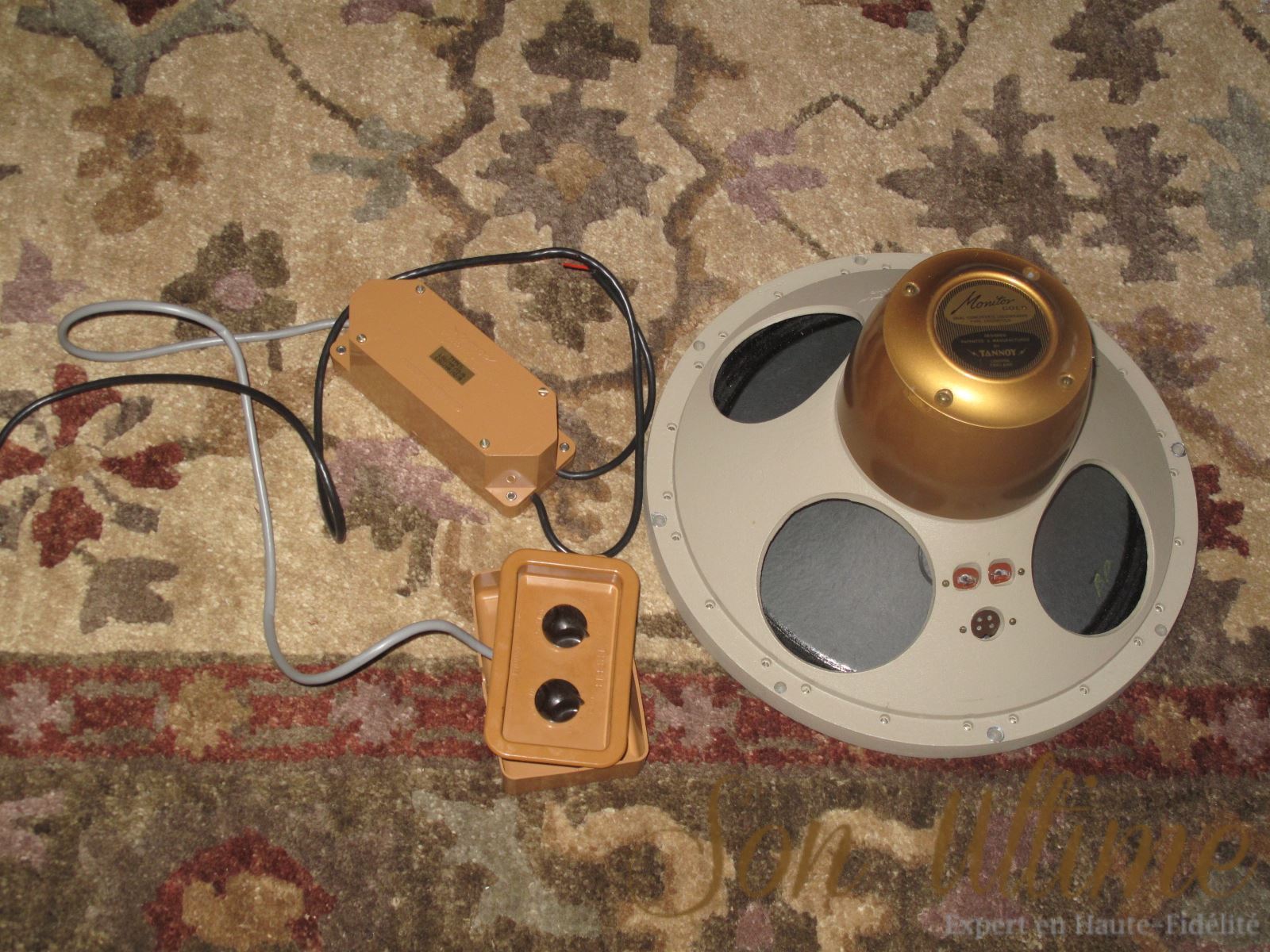 Monitor Gold (Used Sold)