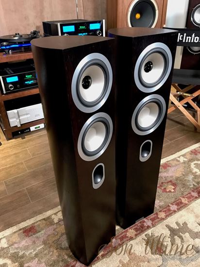 Revolution Signature DC6T Walnut (Occasion Vendue)