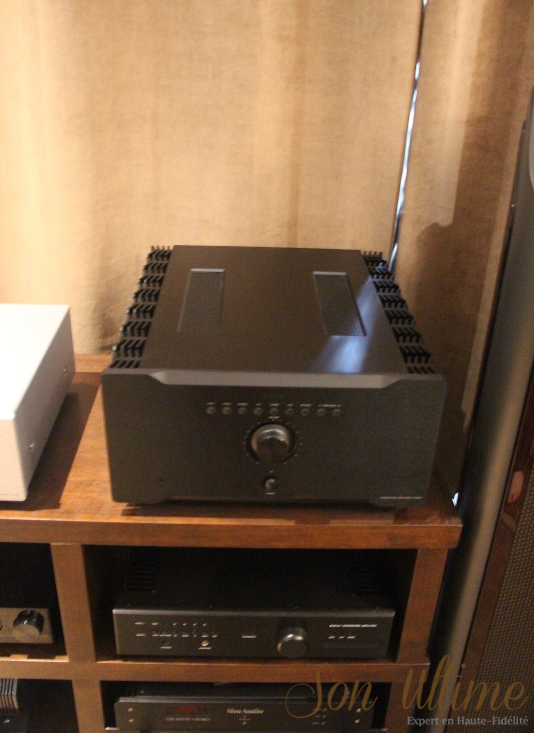 AI-3000 Black (Used Sold)