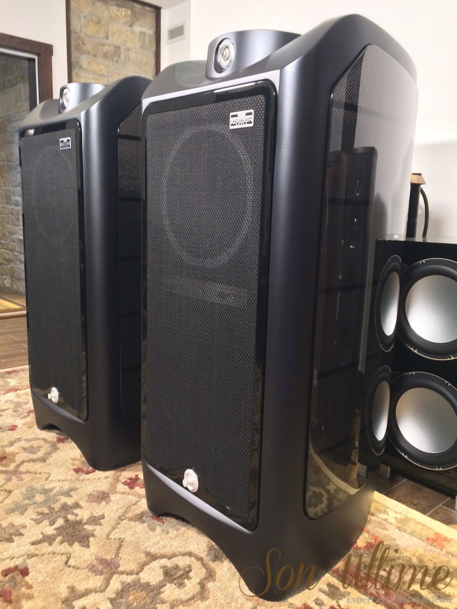 Kingdom Royal Carbon Black (Used Sold)