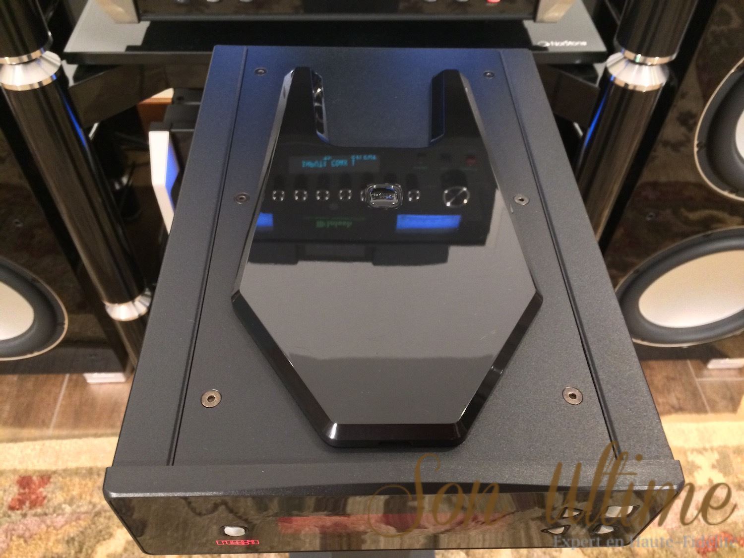 Apollo-R Black (Used Sold)
