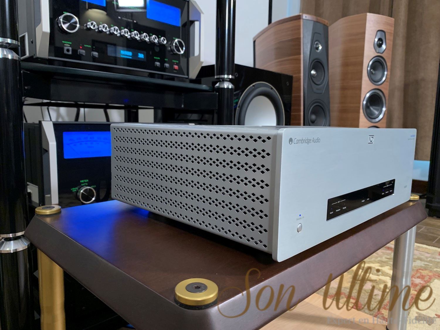 Azur 851W Silver (Used Sold)