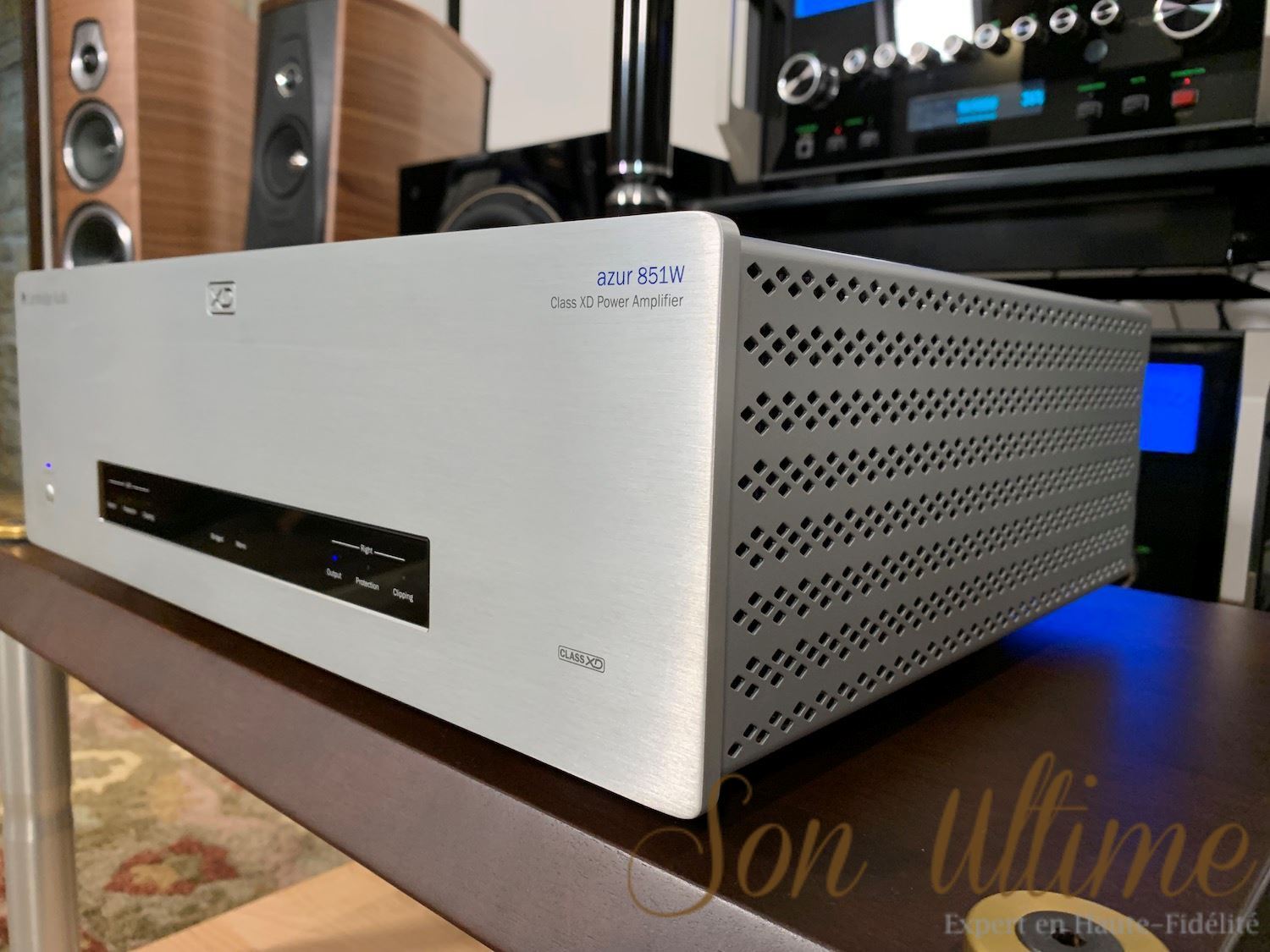 Azur 851W Silver (Used Sold)