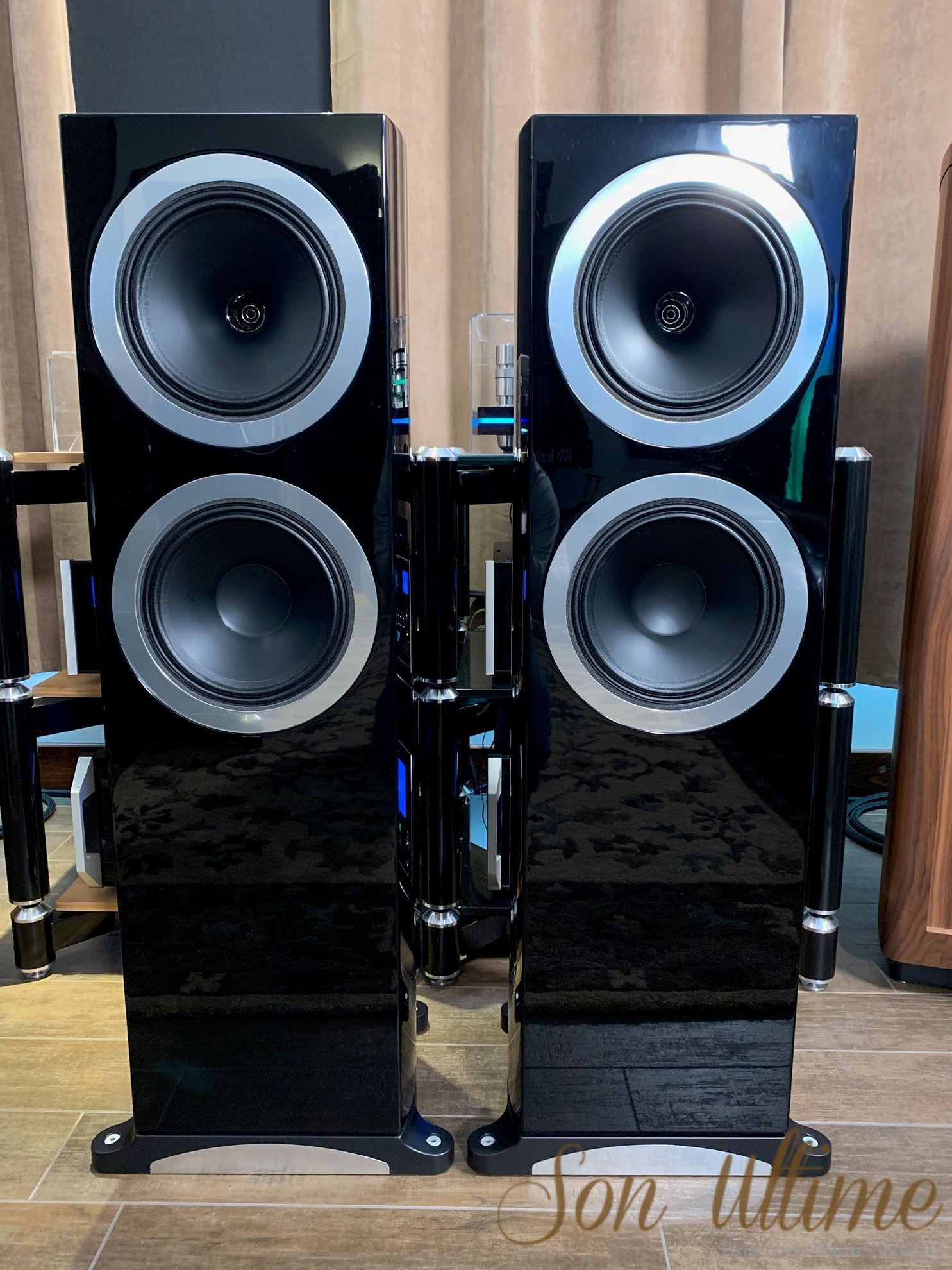 Definition DC10Ti Black (Used Sold)