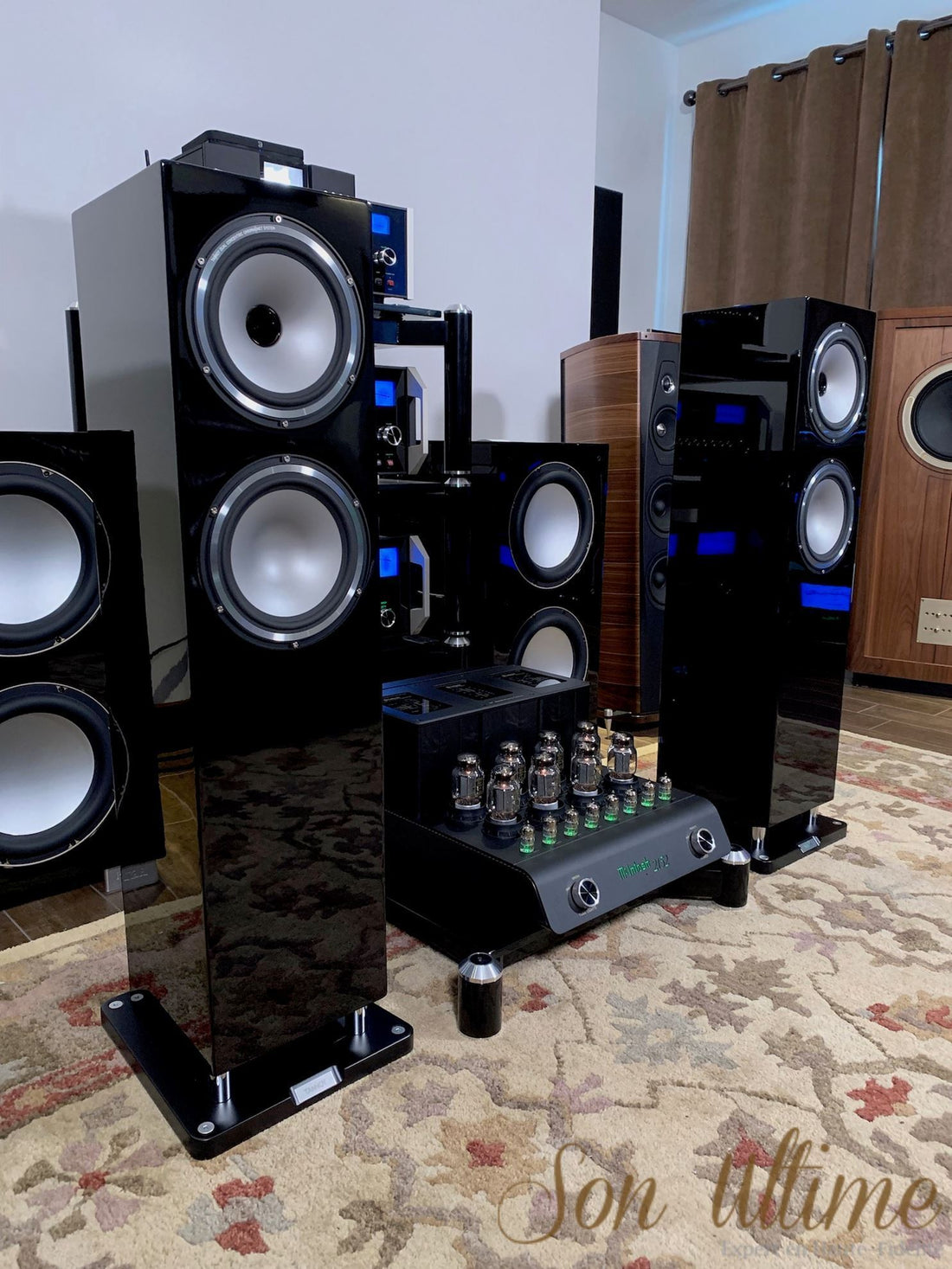 Revolution XT 8F Gloss Black (Occasion Vendue)