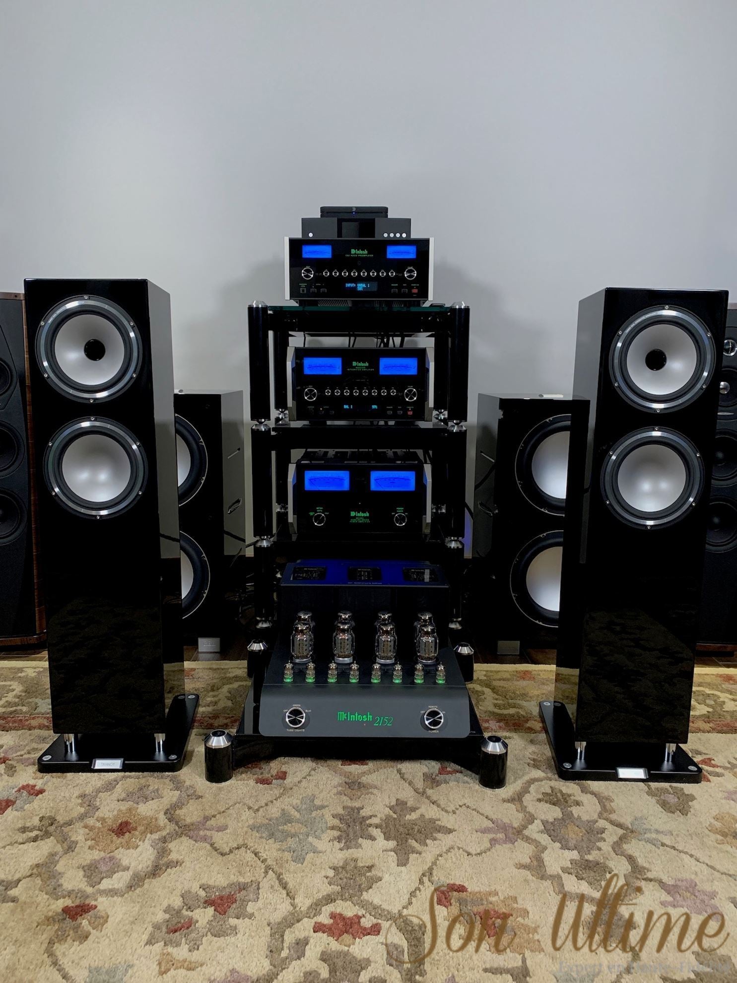 Revolution XT 8F Gloss Black (Used Sold)
