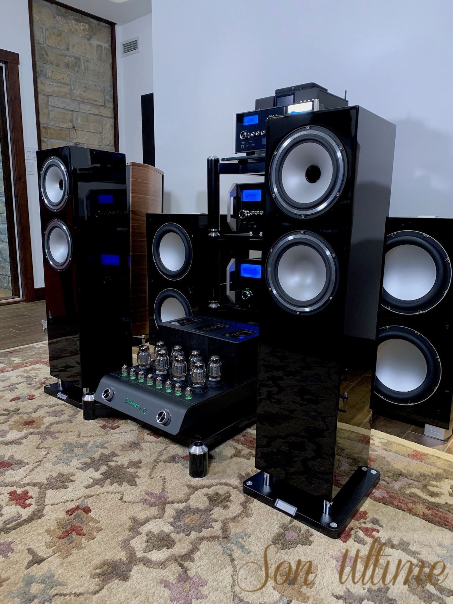 Revolution XT 8F Gloss Black (Used Sold)