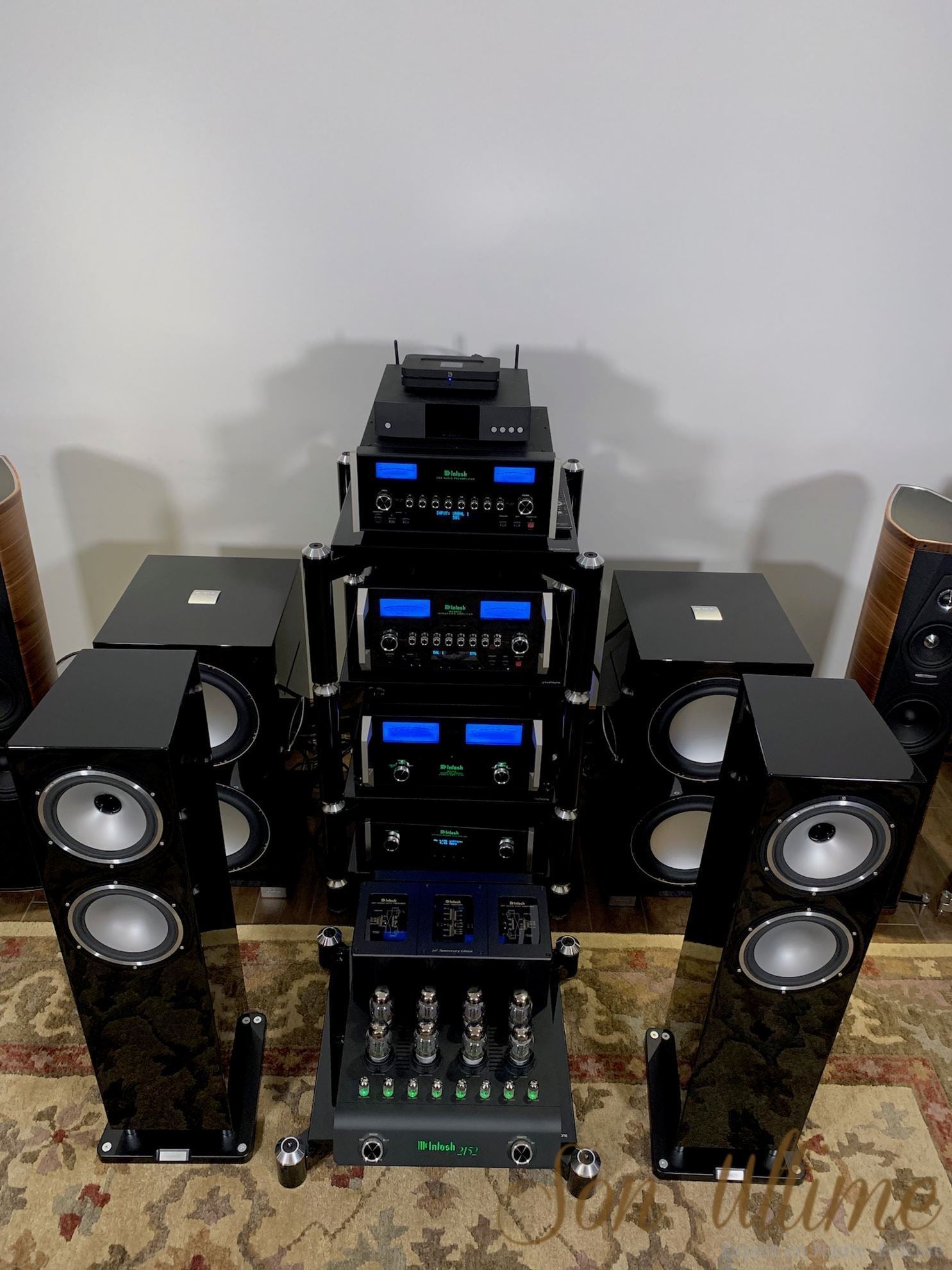 Revolution XT 8F Gloss Black (Used Sold)