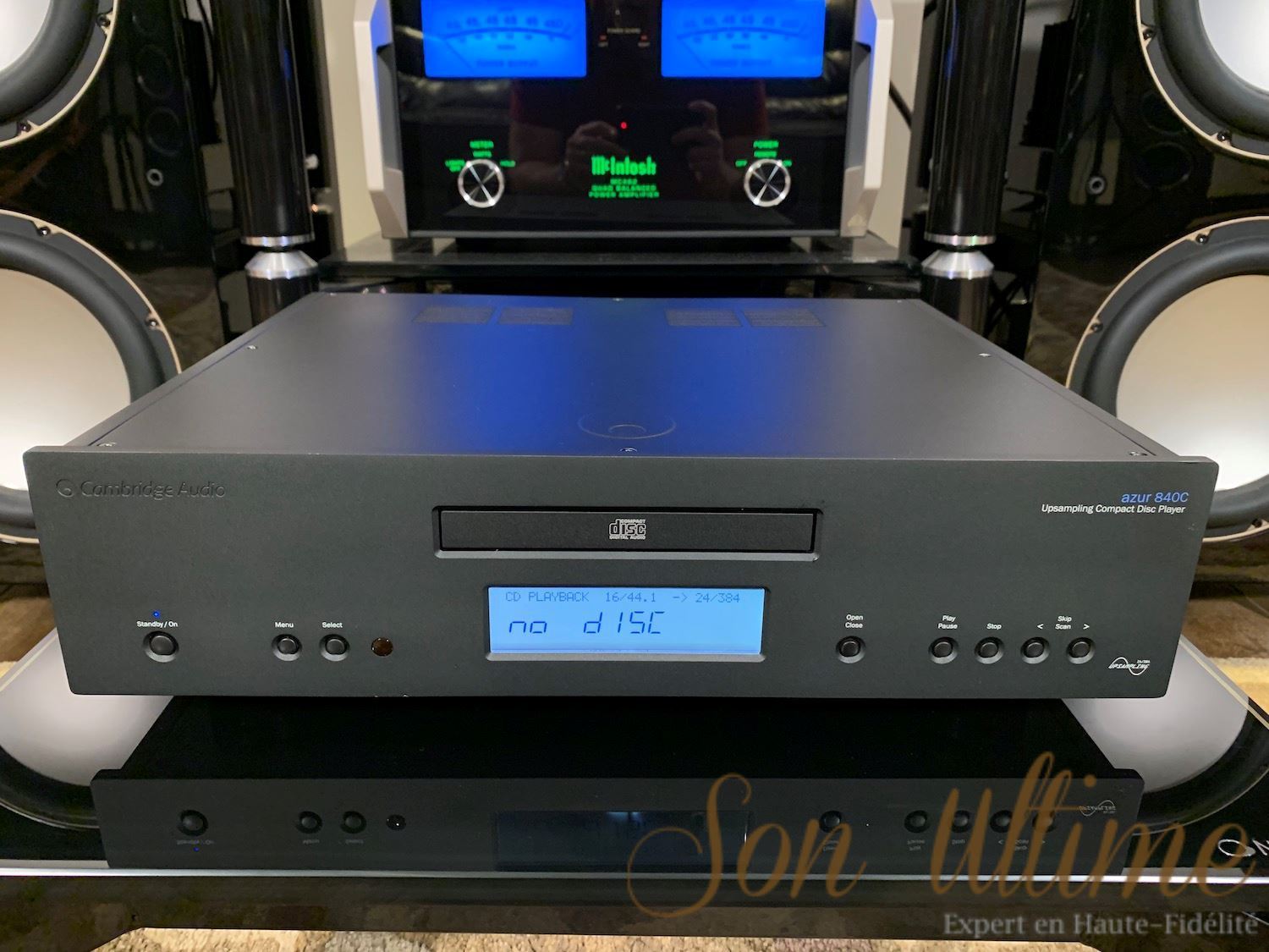 Azur 840C Black (Used Sold)