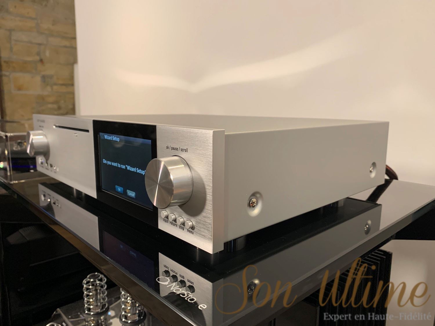 CA-X40 Silver (Used Sold)
