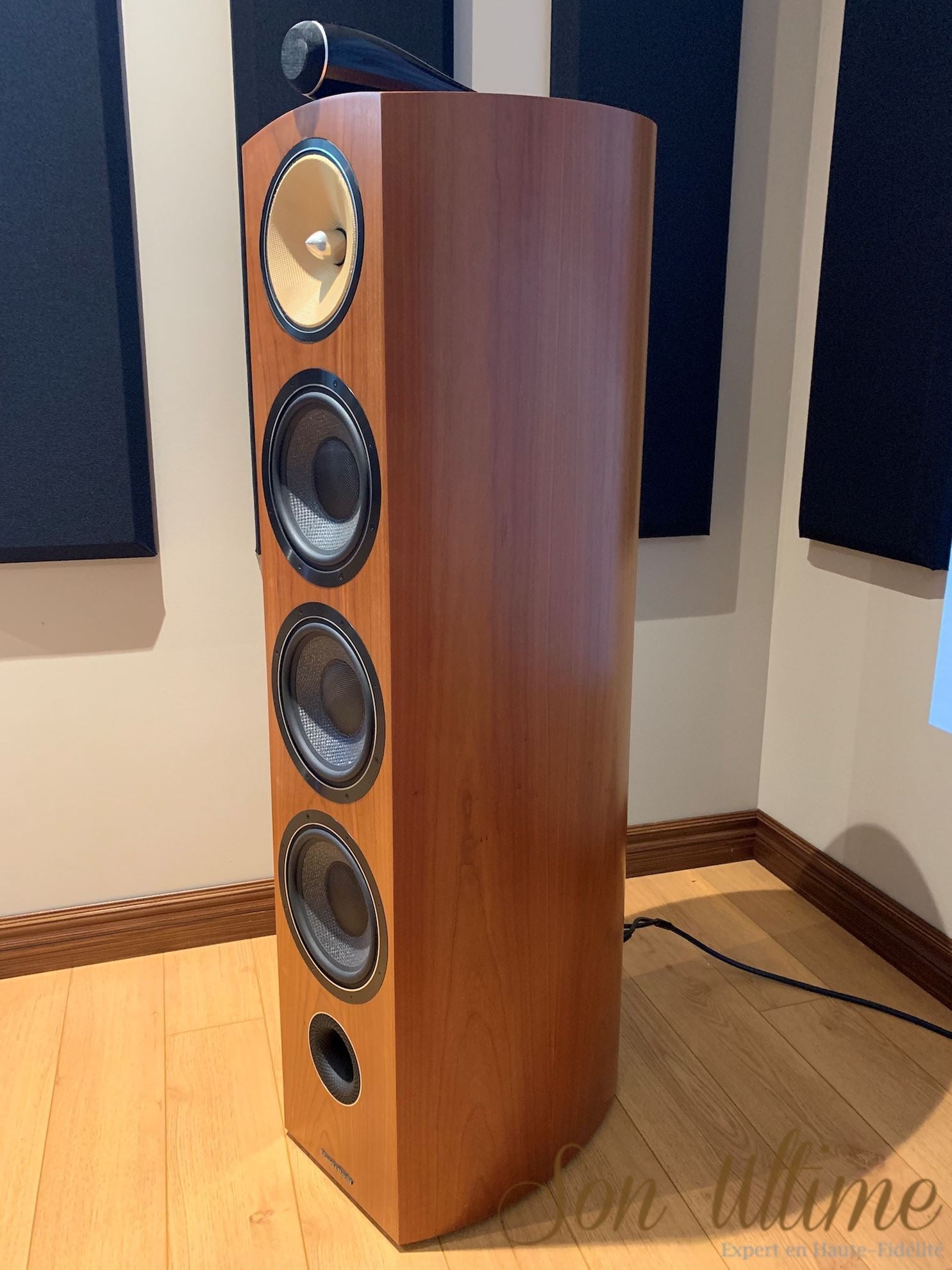 Cinema 3.0 (Used Sold)