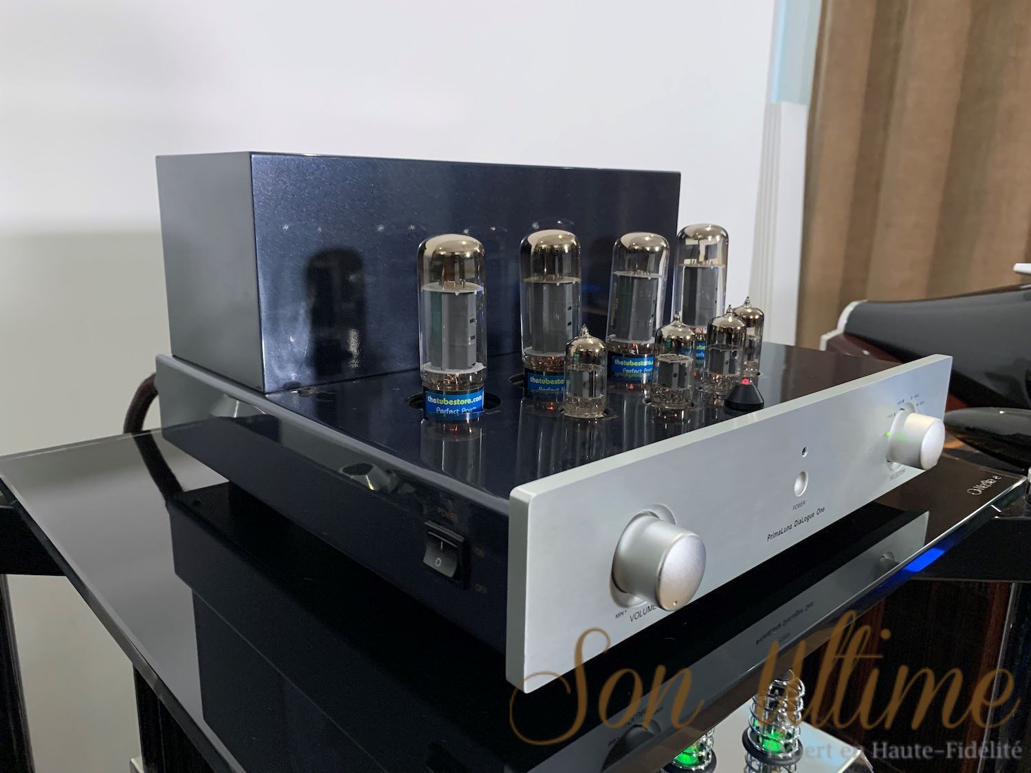 Dialogue One Argent (Used Sold)
