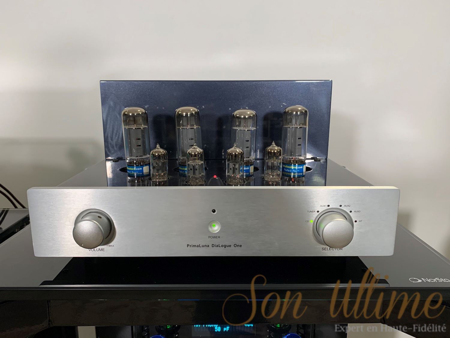 Dialogue One Argent (Used Sold)