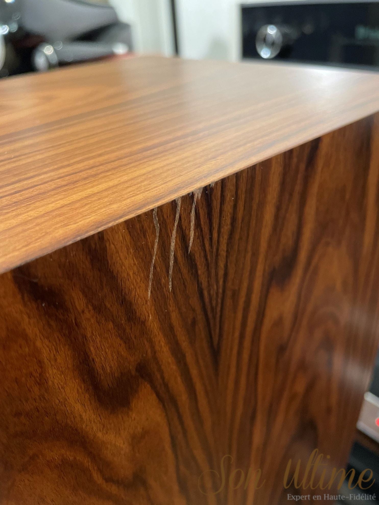 Response D30R Rosewood (Occasion Vendue)