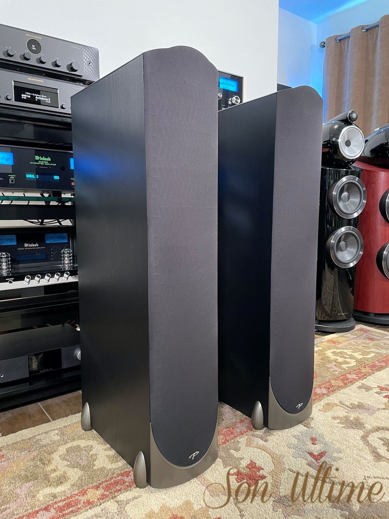 Studio 60 V.4 Black (Used Sold)