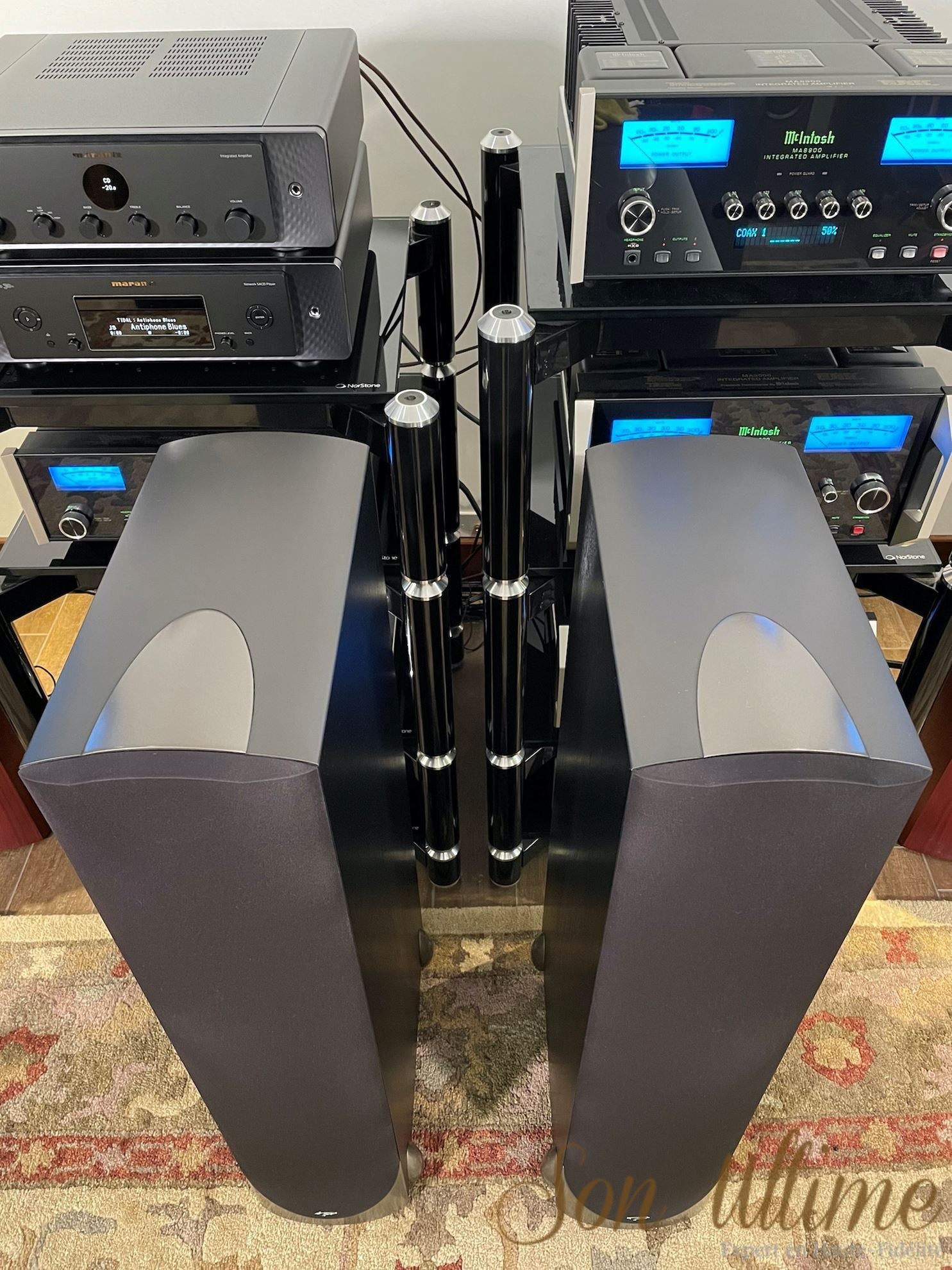 Studio 60 V.4 Black (Used Sold)