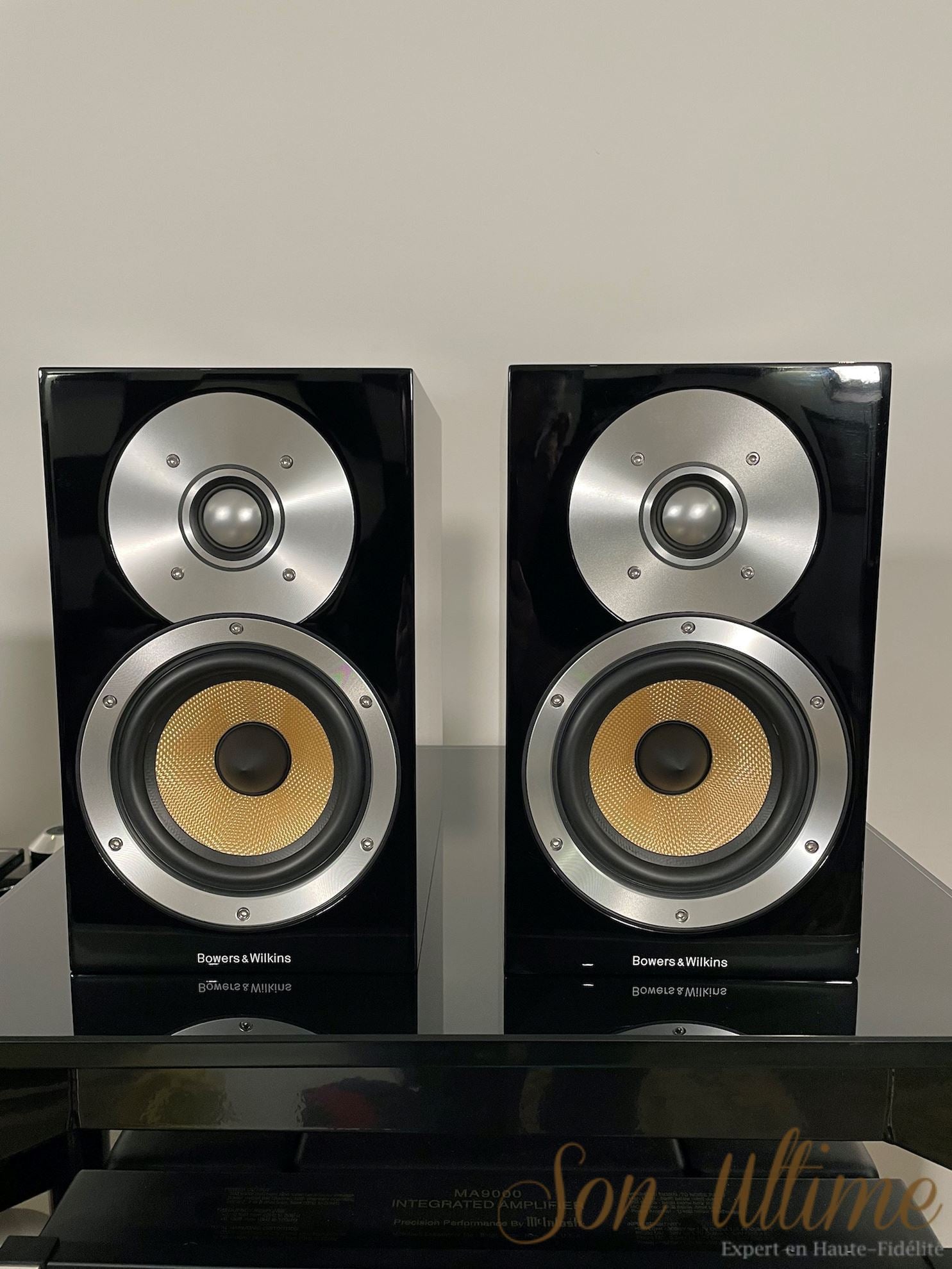 CM1 Black (Used Sold)