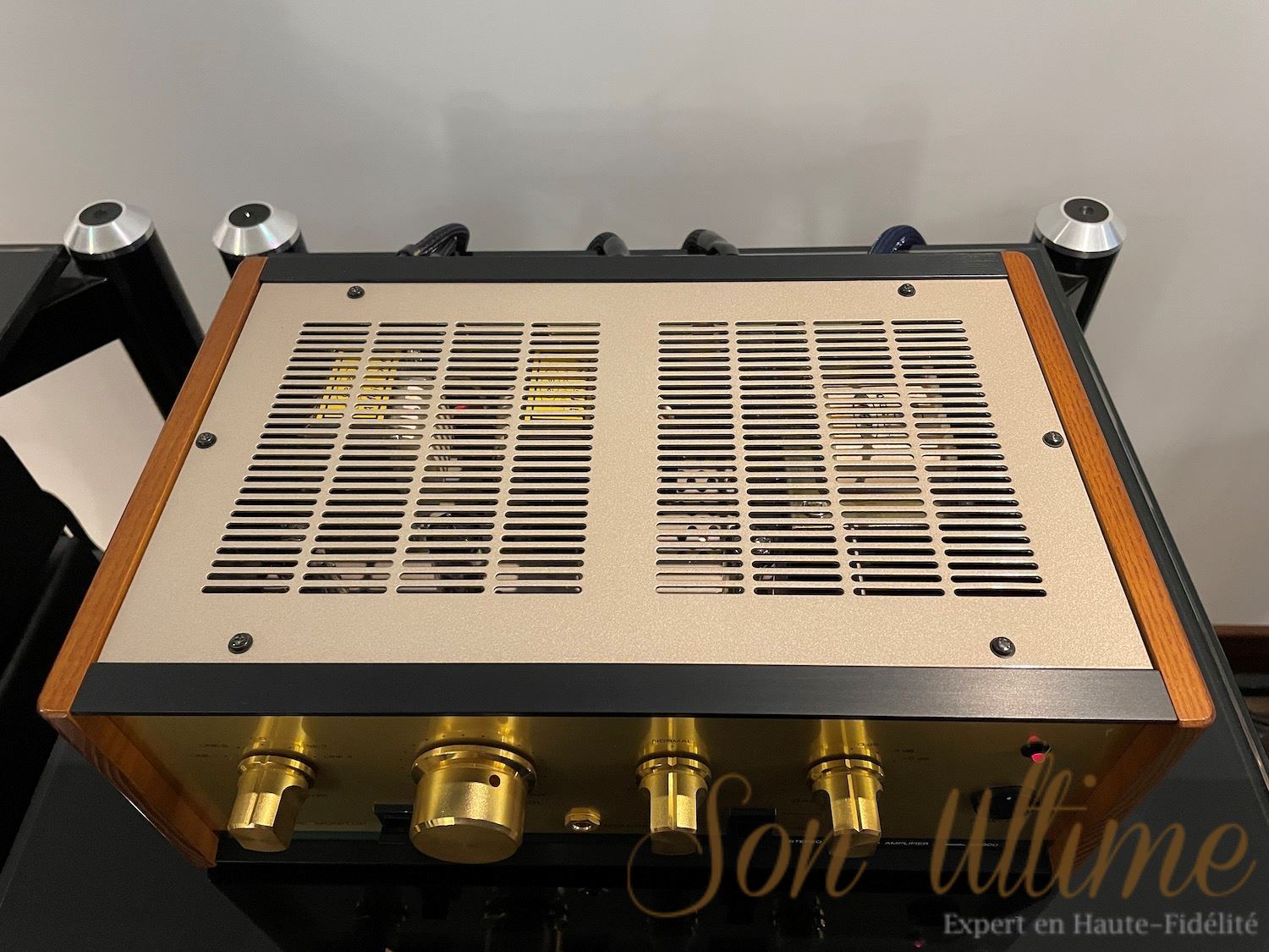 CS-300 (Used Sold)