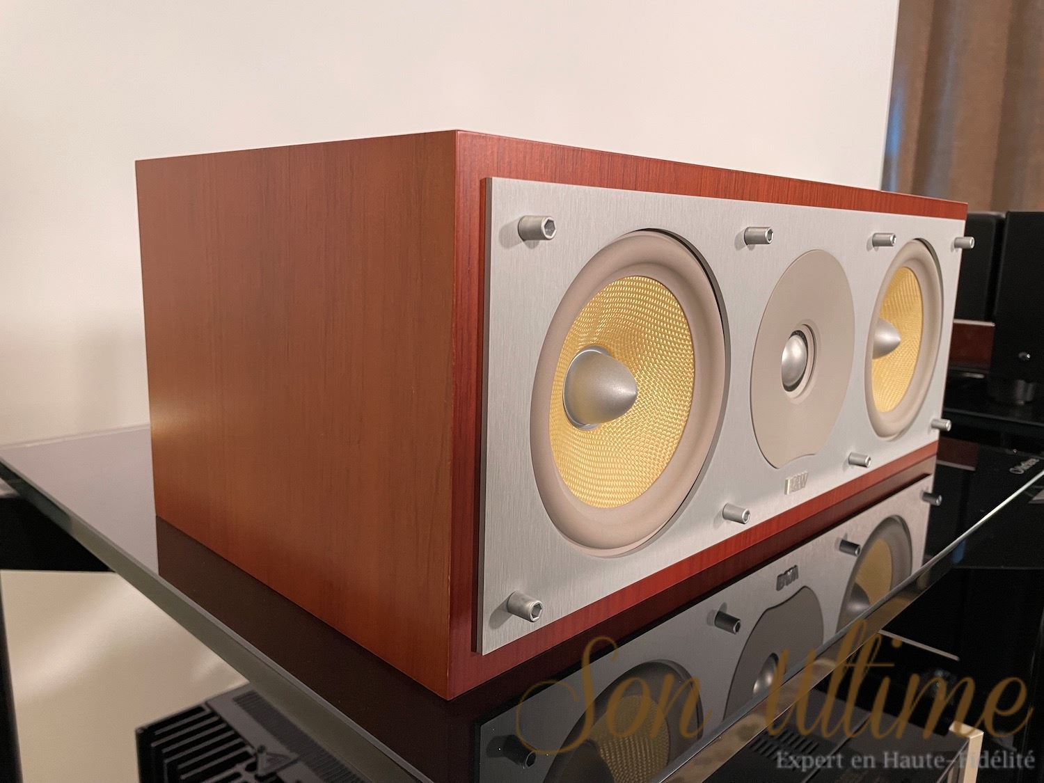 Bowers & Wilkins CMC (Used Sold)