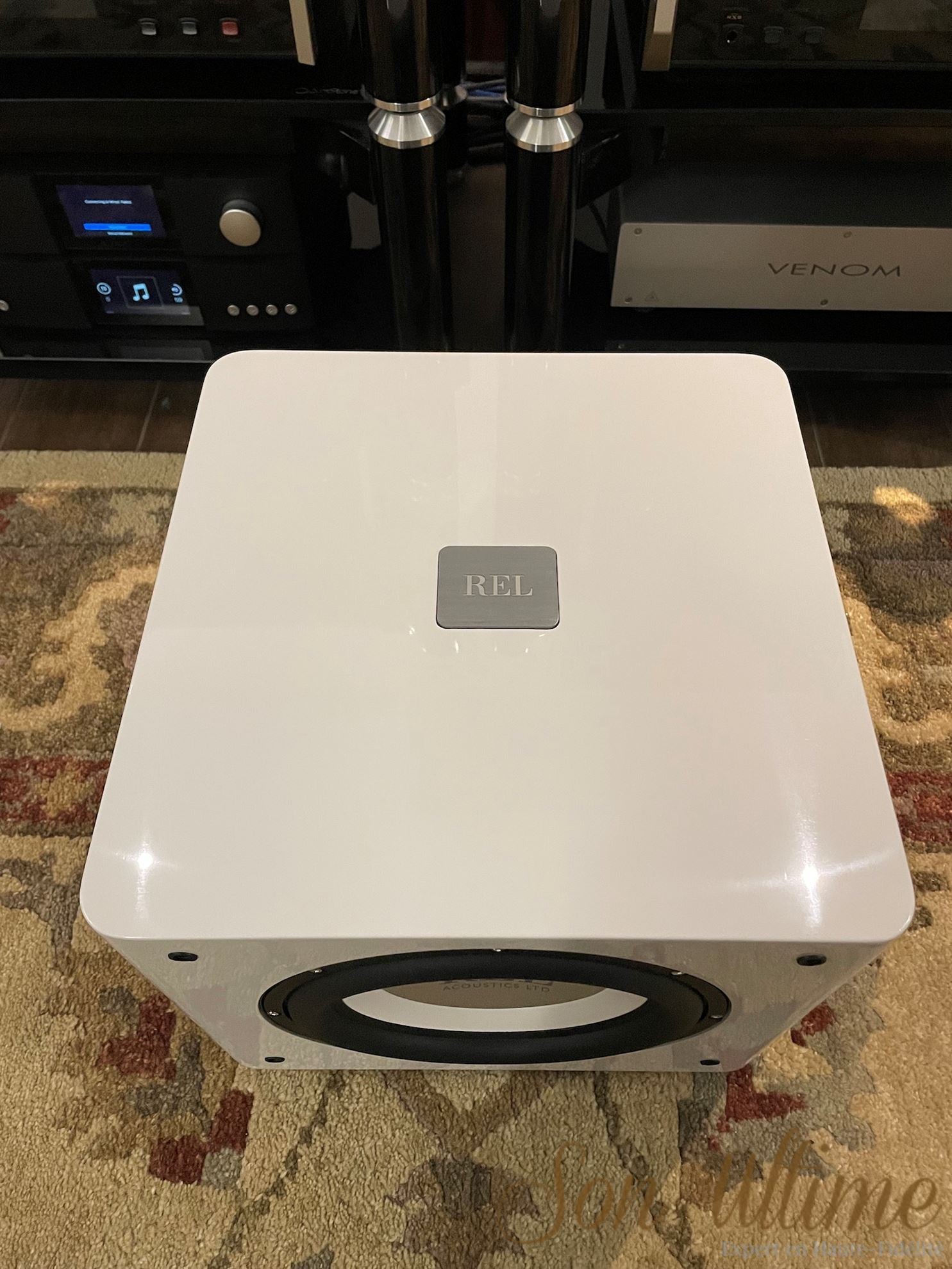 T9x White (Used Sold)