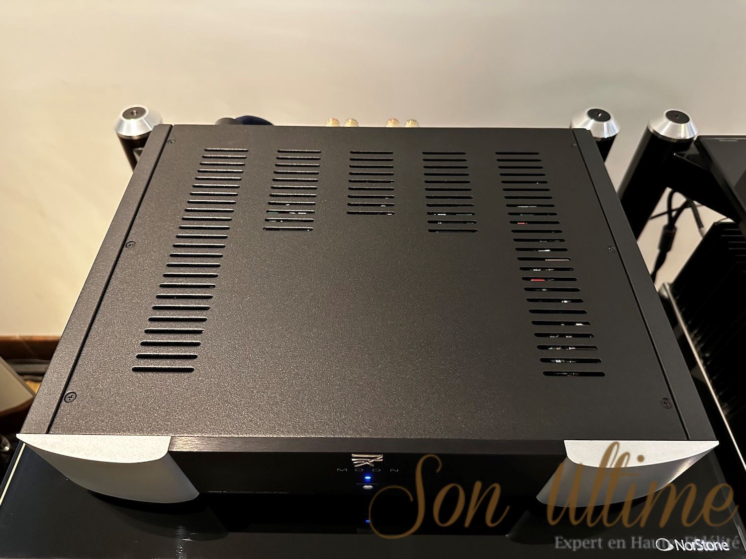 Moon 330A (Occasion Vendue)