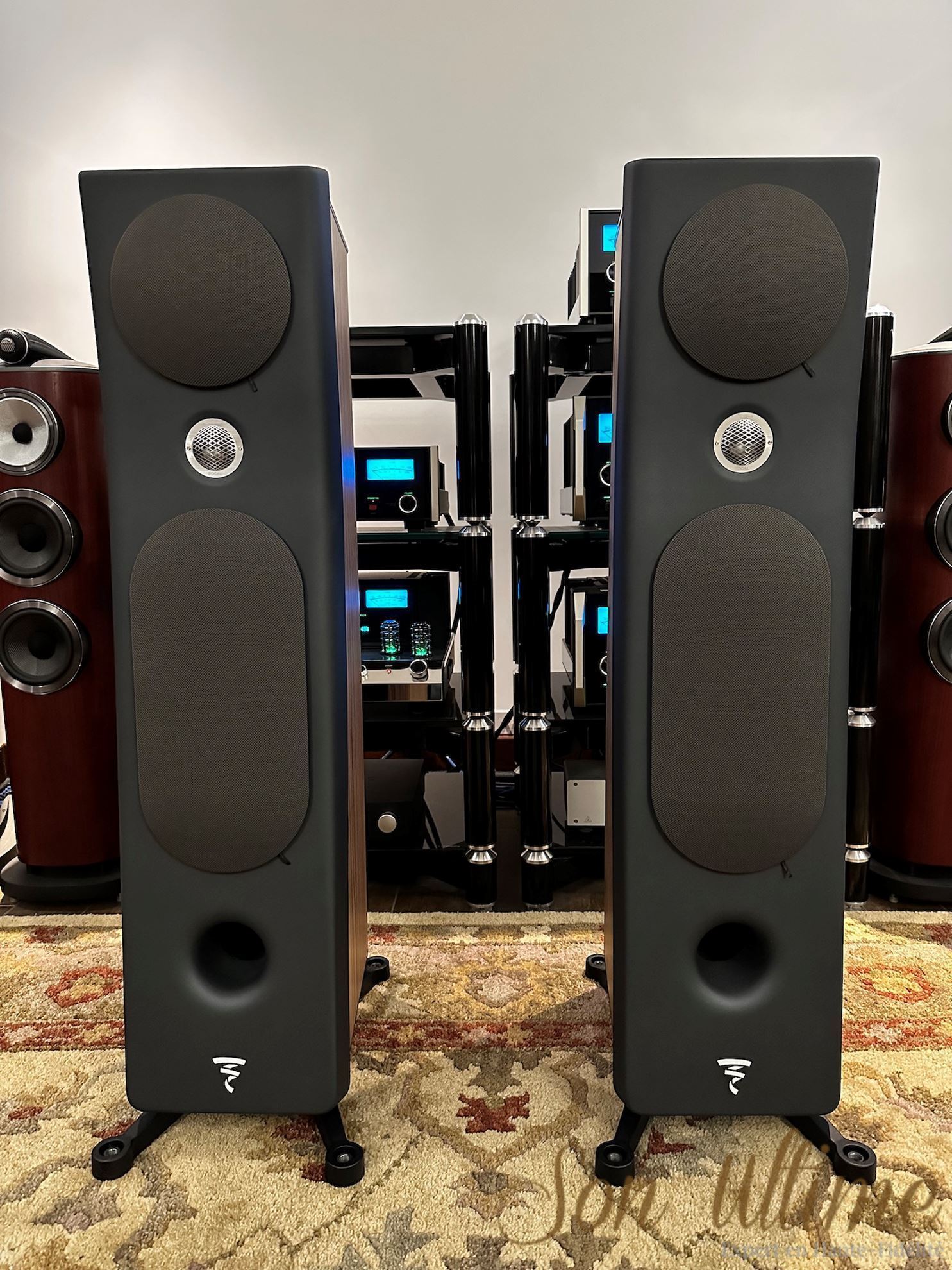 Kanta 2 Walnut (Used Sold)