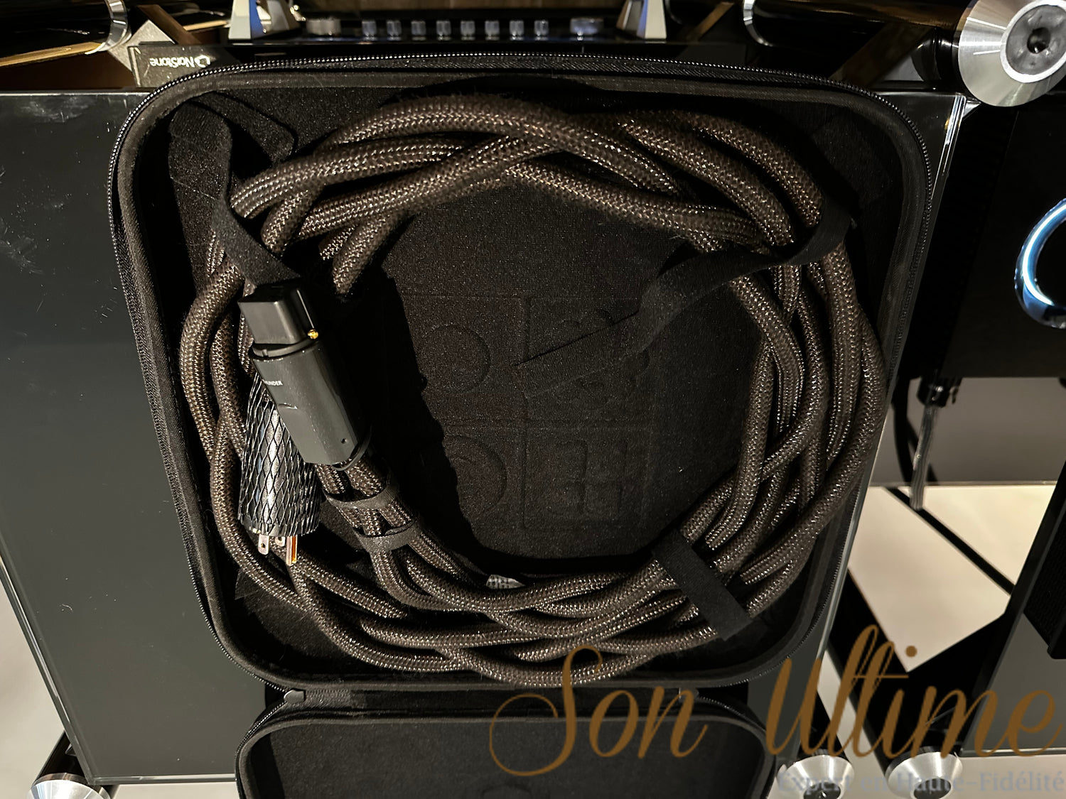 Thunder 20A 2M (Occasion)